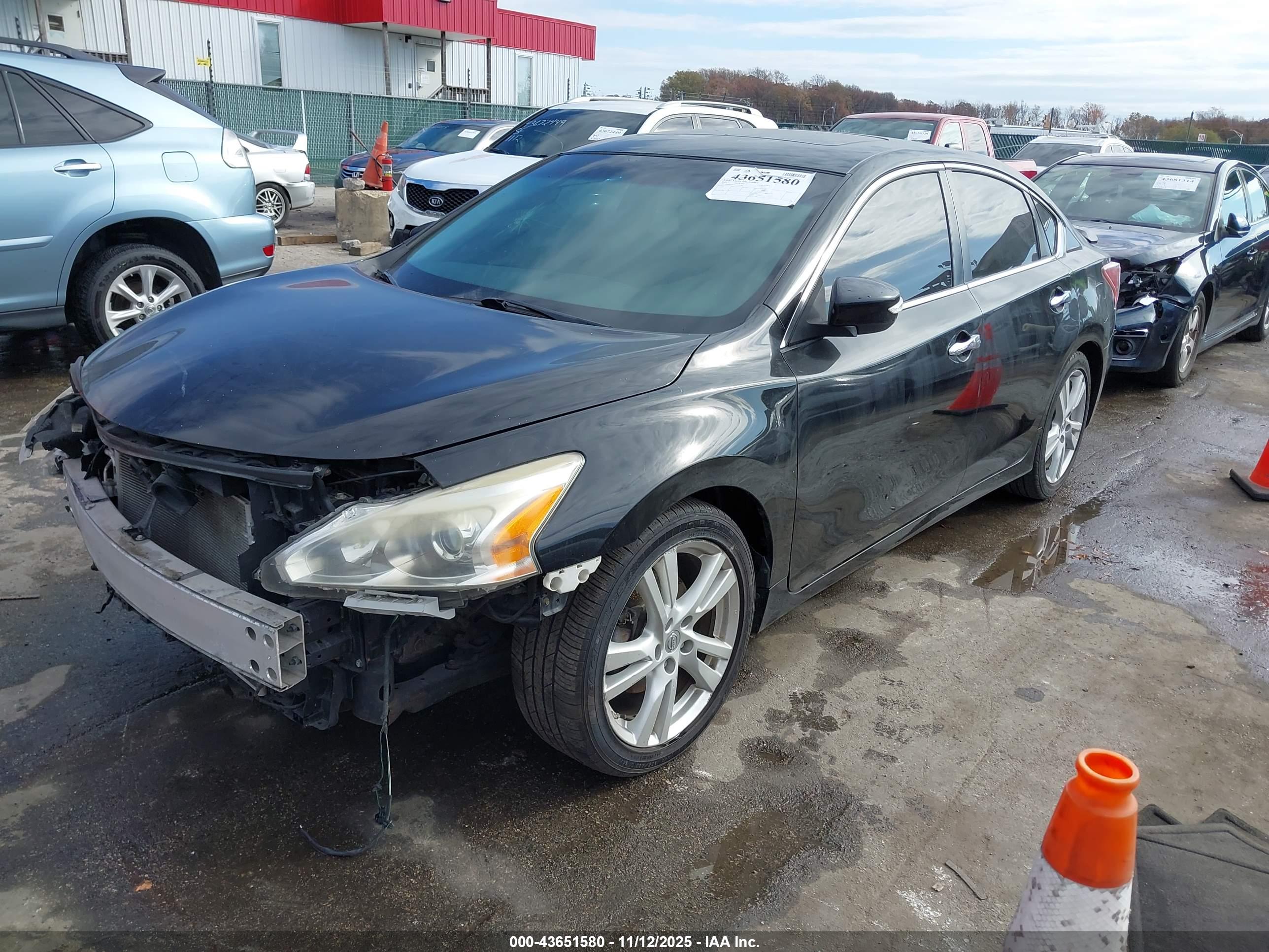 NISSAN ALTIMA image 2