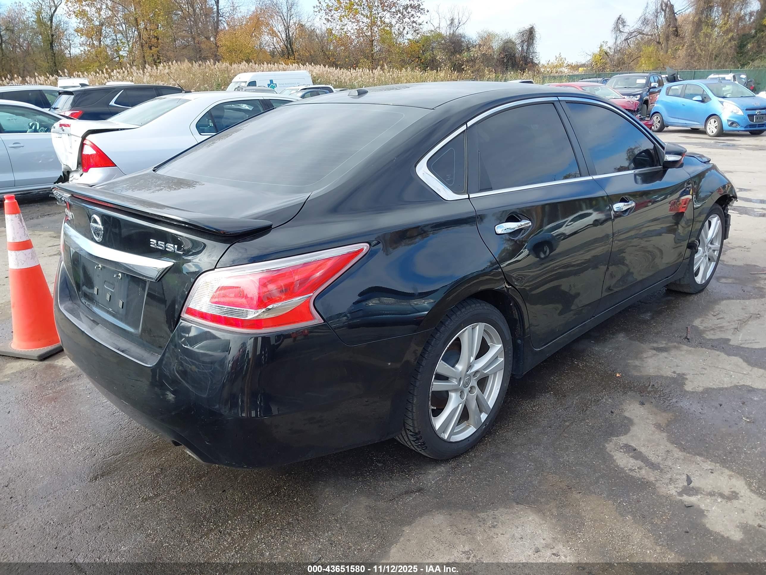 NISSAN ALTIMA image 4