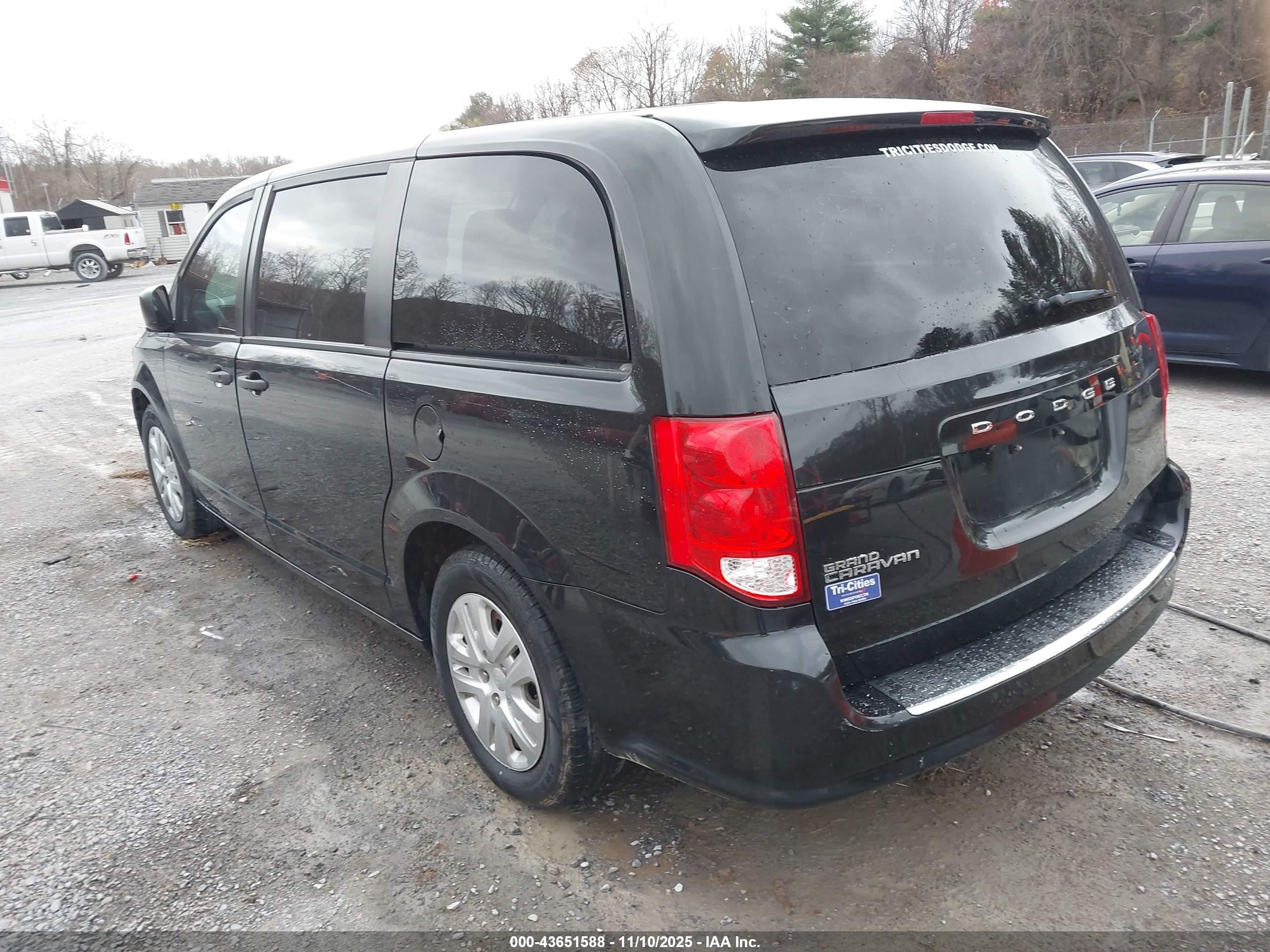 DODGE GRAND image 3