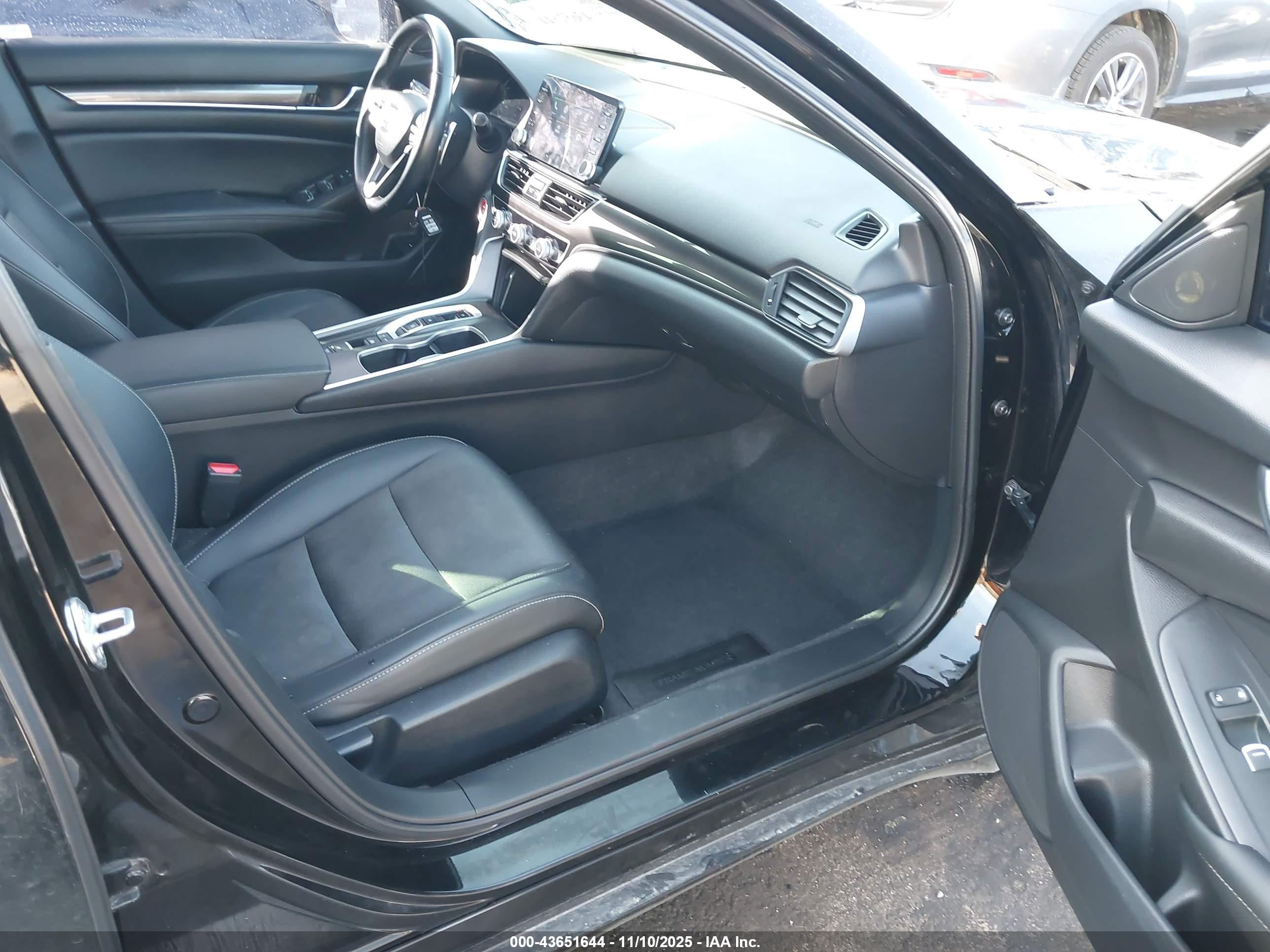 HONDA ACCORD image 5