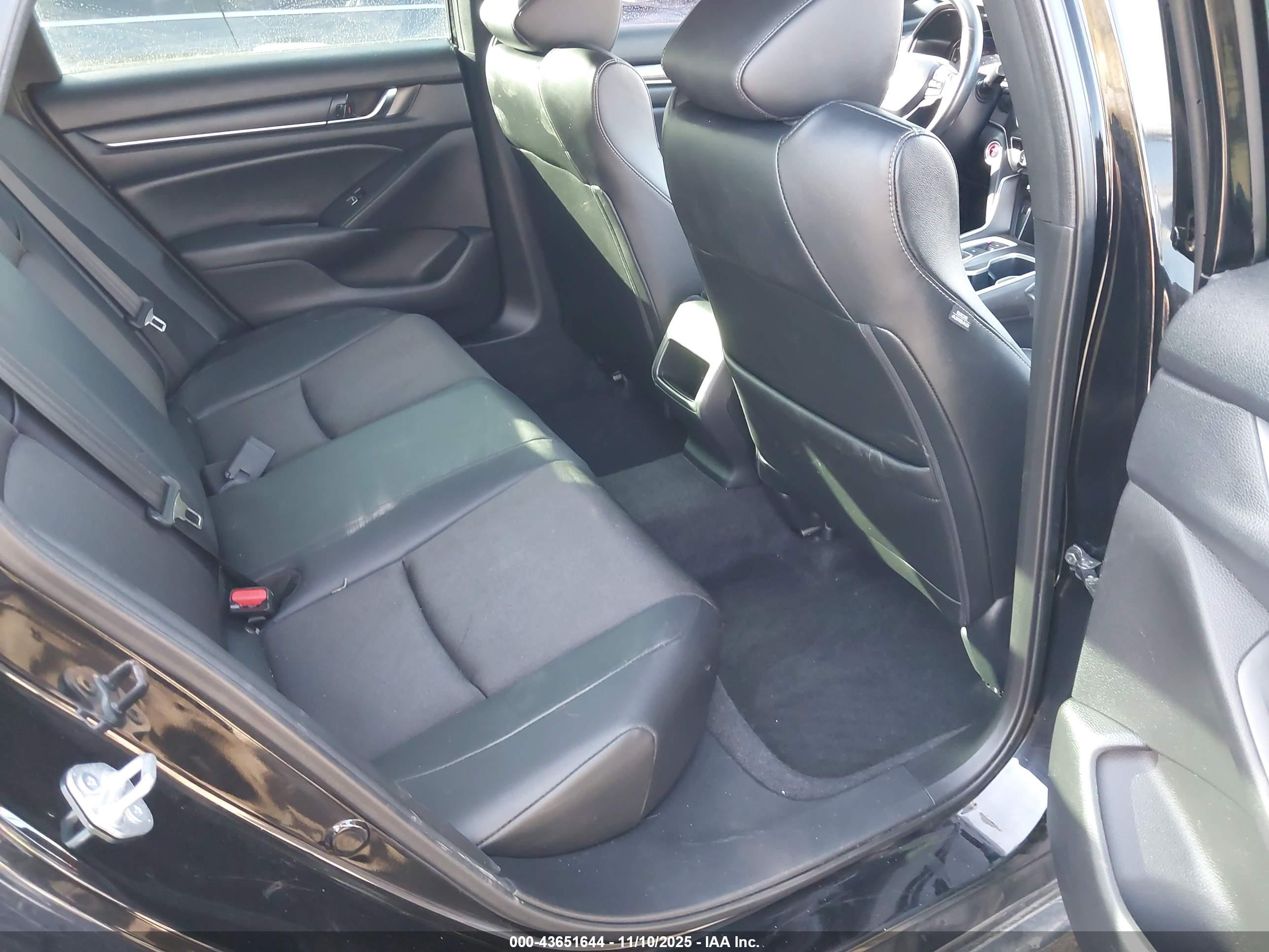 HONDA ACCORD image 8
