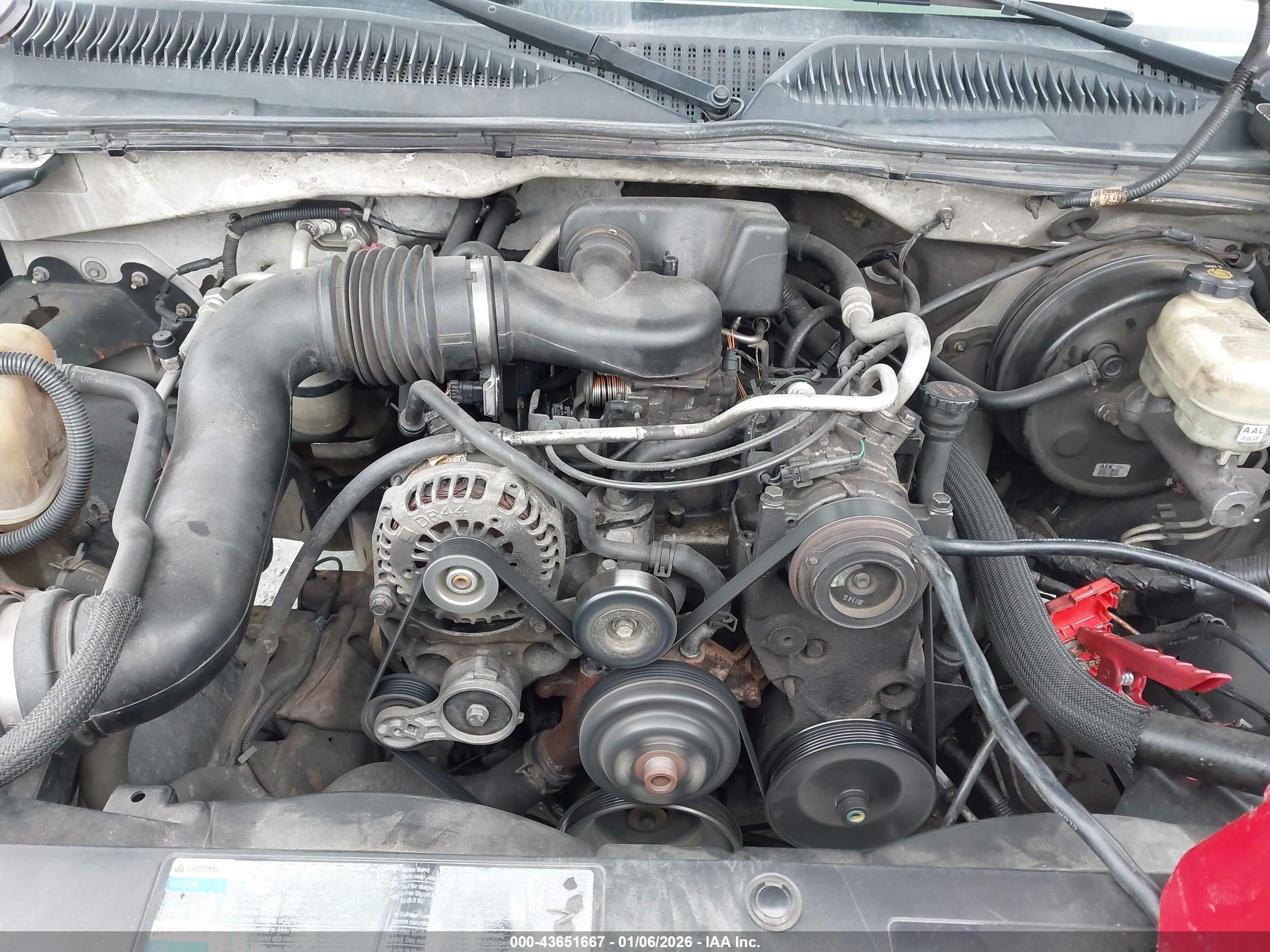 CHEVROLET SILVERADO image 10