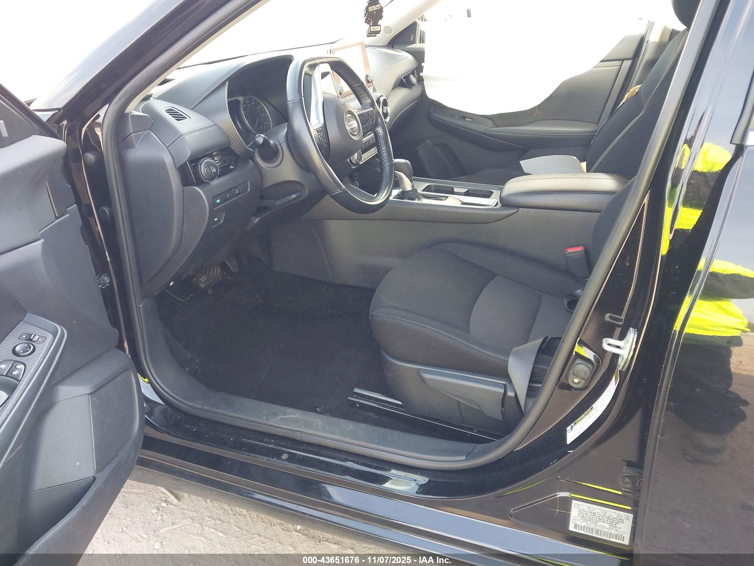 NISSAN SENTRA image 5