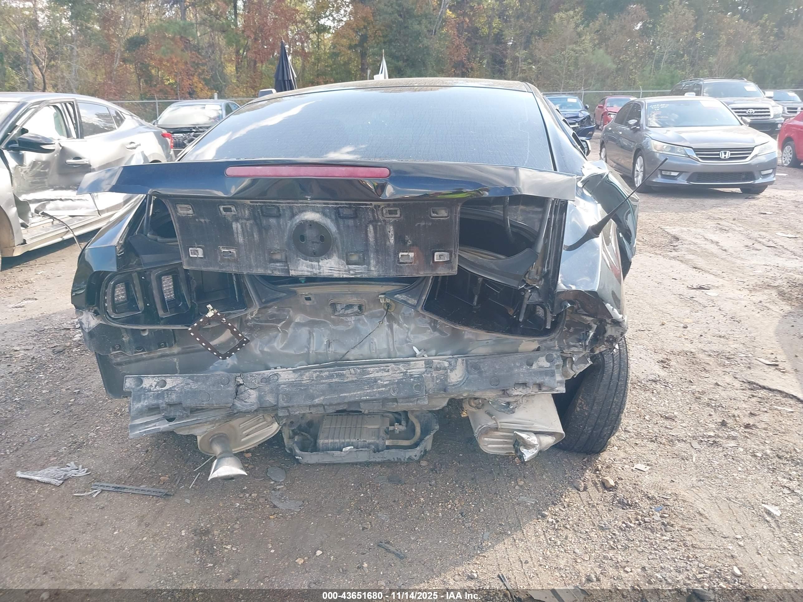 FORD MUSTANG image 6