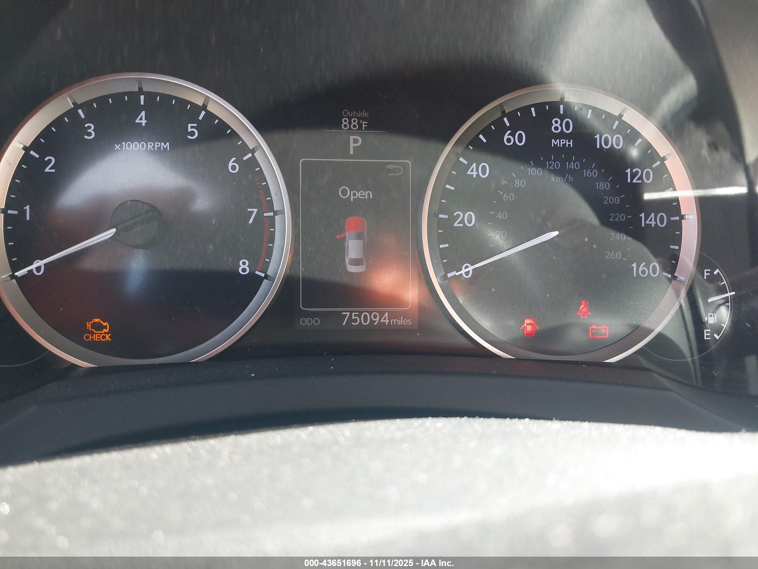 LEXUS IS image 7