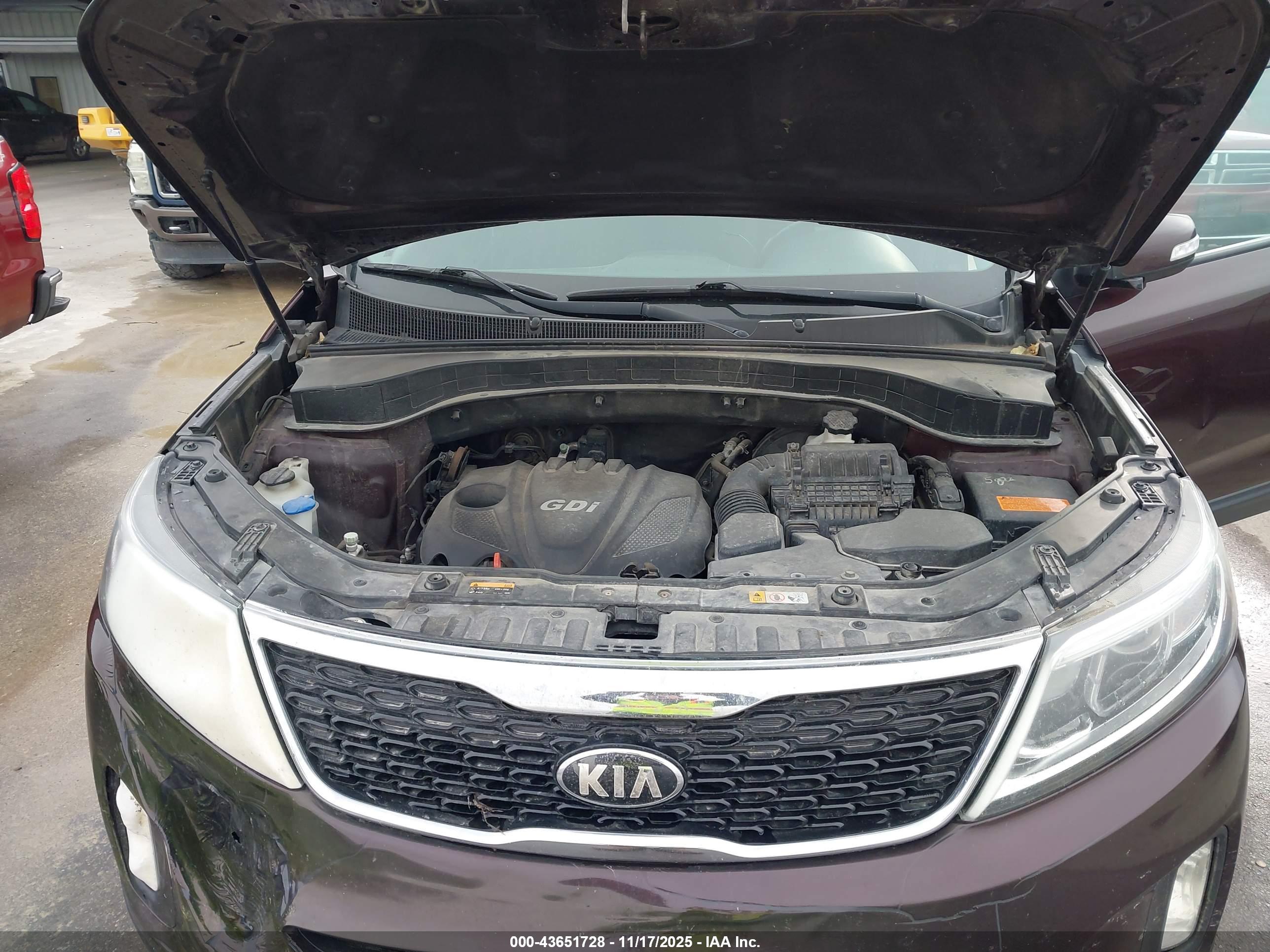 KIA SORENTO image 10