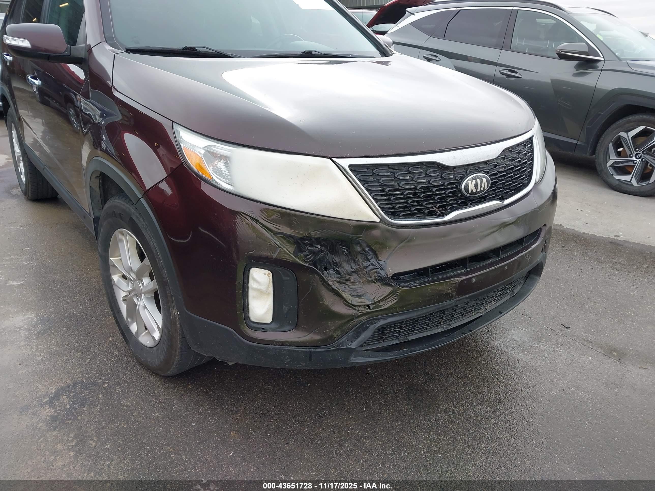 KIA SORENTO image 6