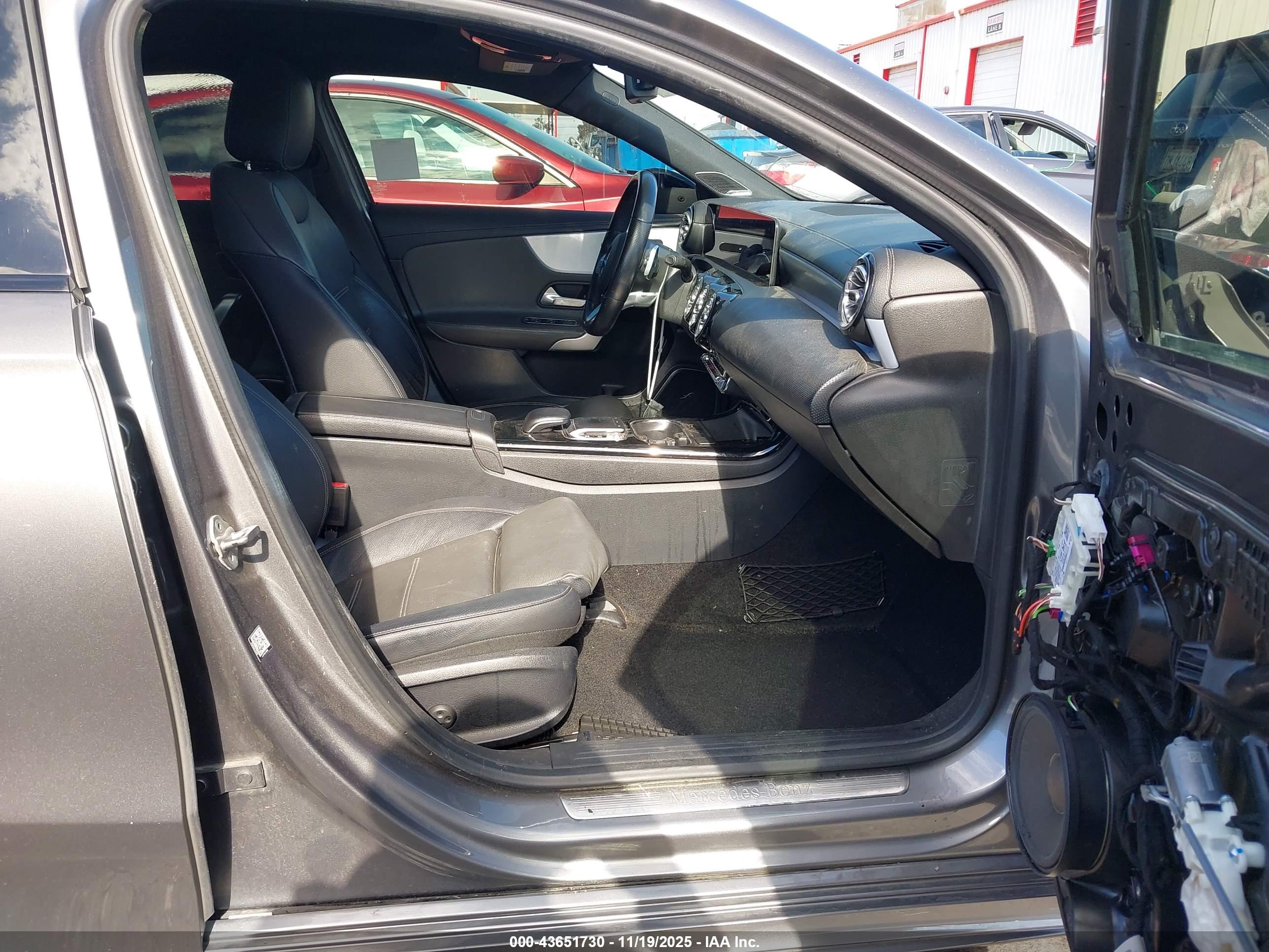 MERCEDES-BENZ A image 5
