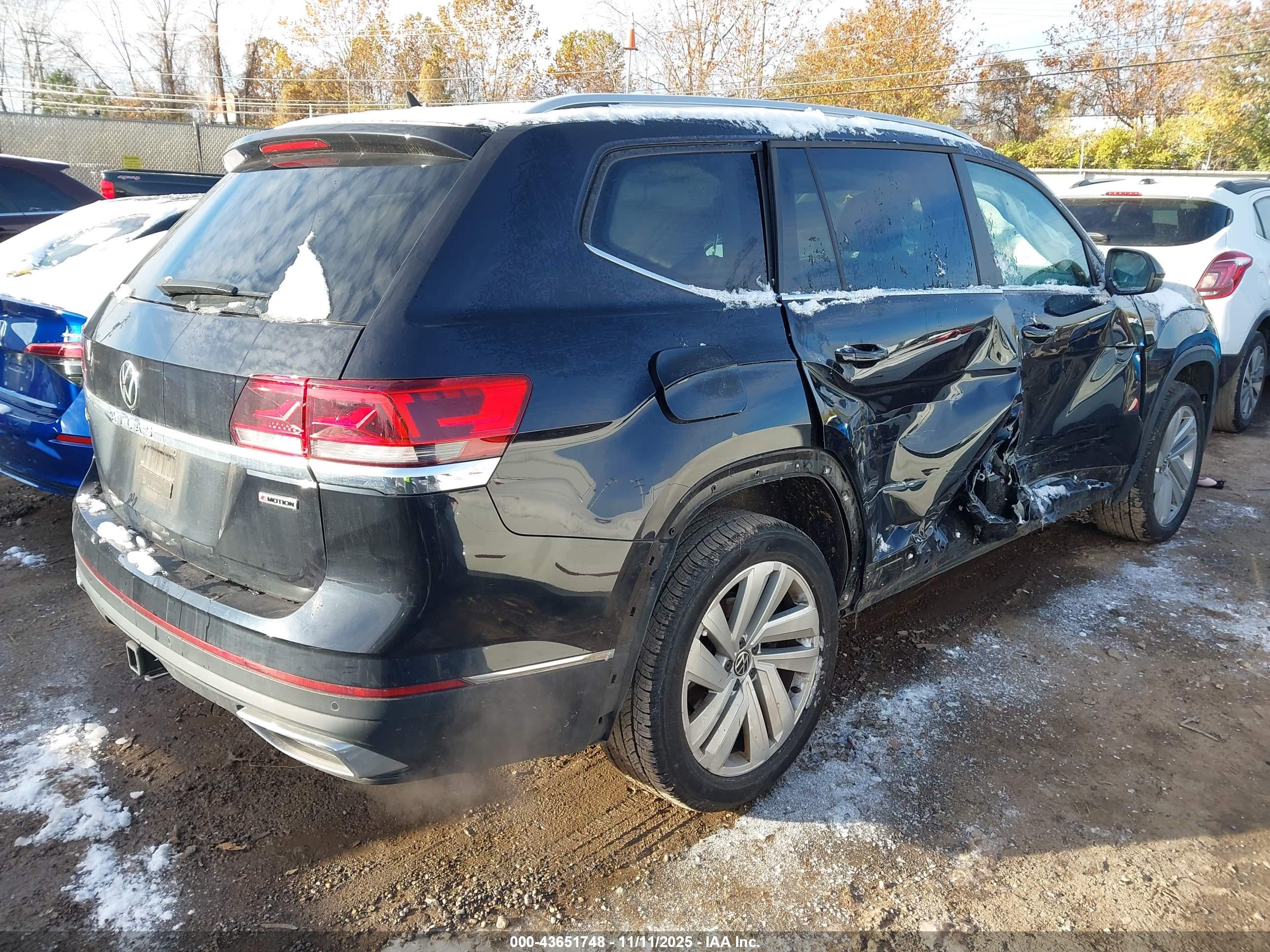 VOLKSWAGEN ATLAS image 4