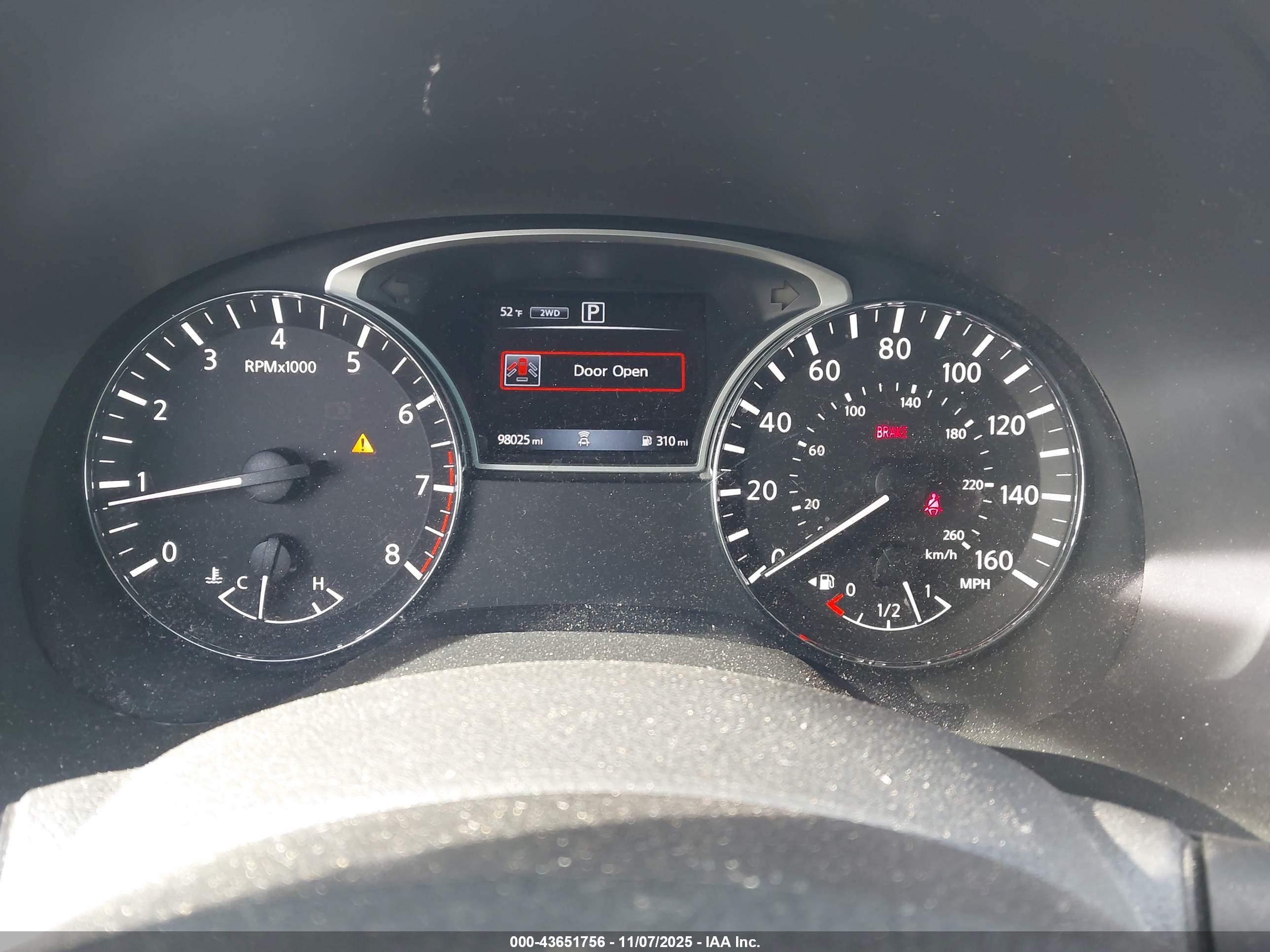 NISSAN PATHFINDER image 7