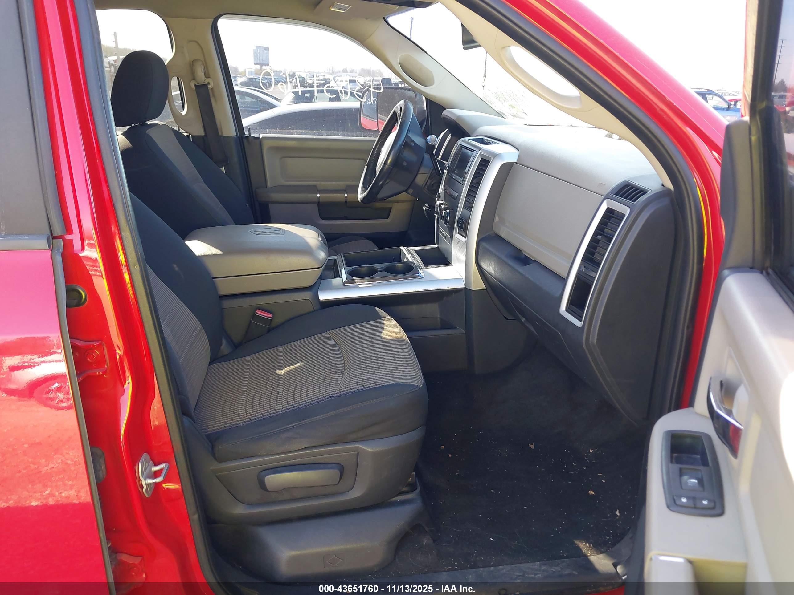 RAM 2500 image 5