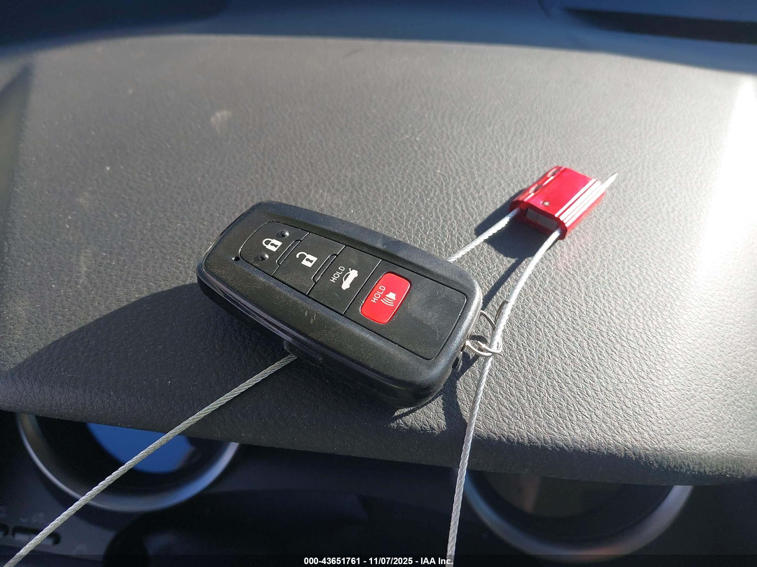 TOYOTA CAMRY image 11