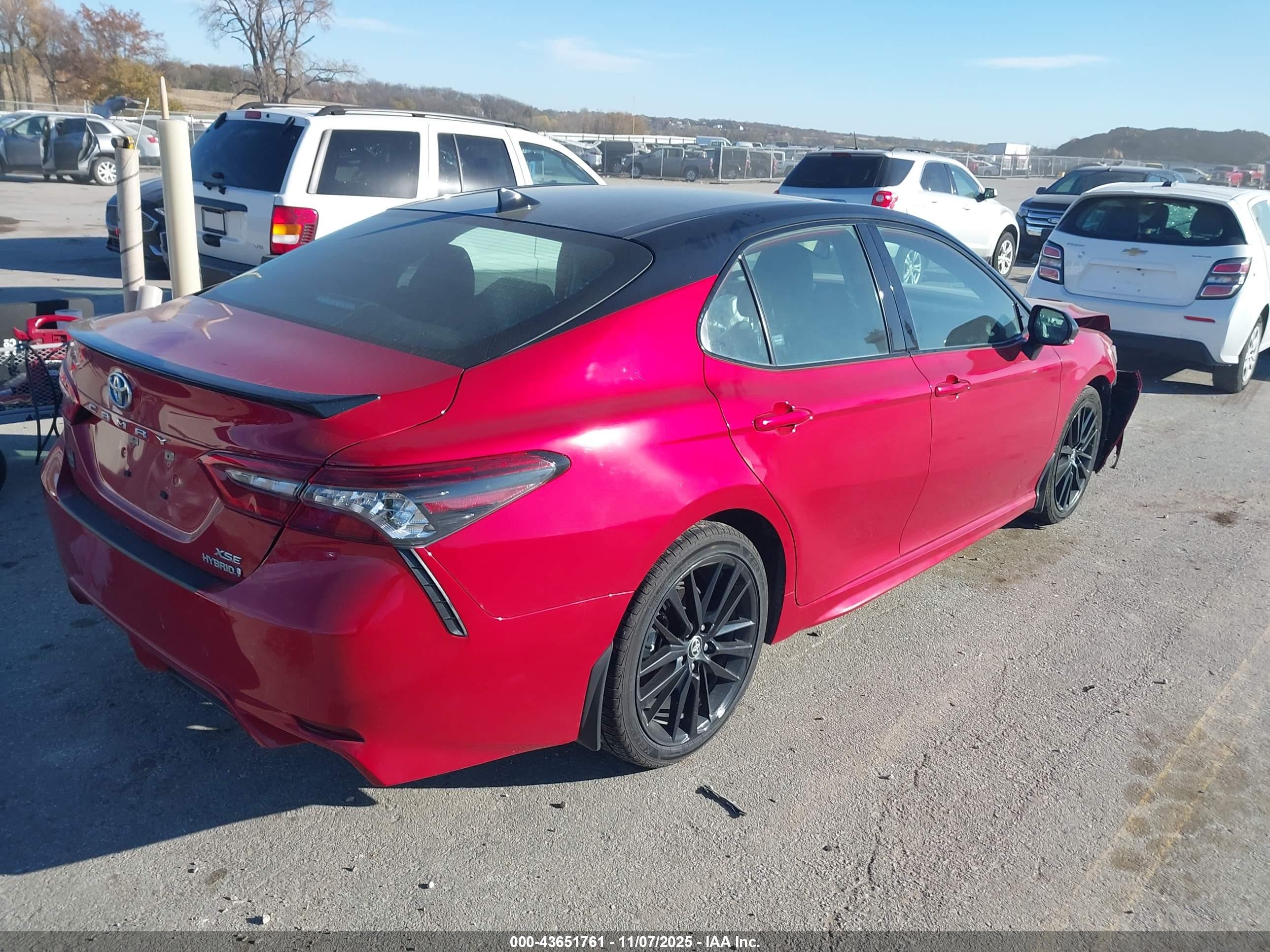 TOYOTA CAMRY image 4