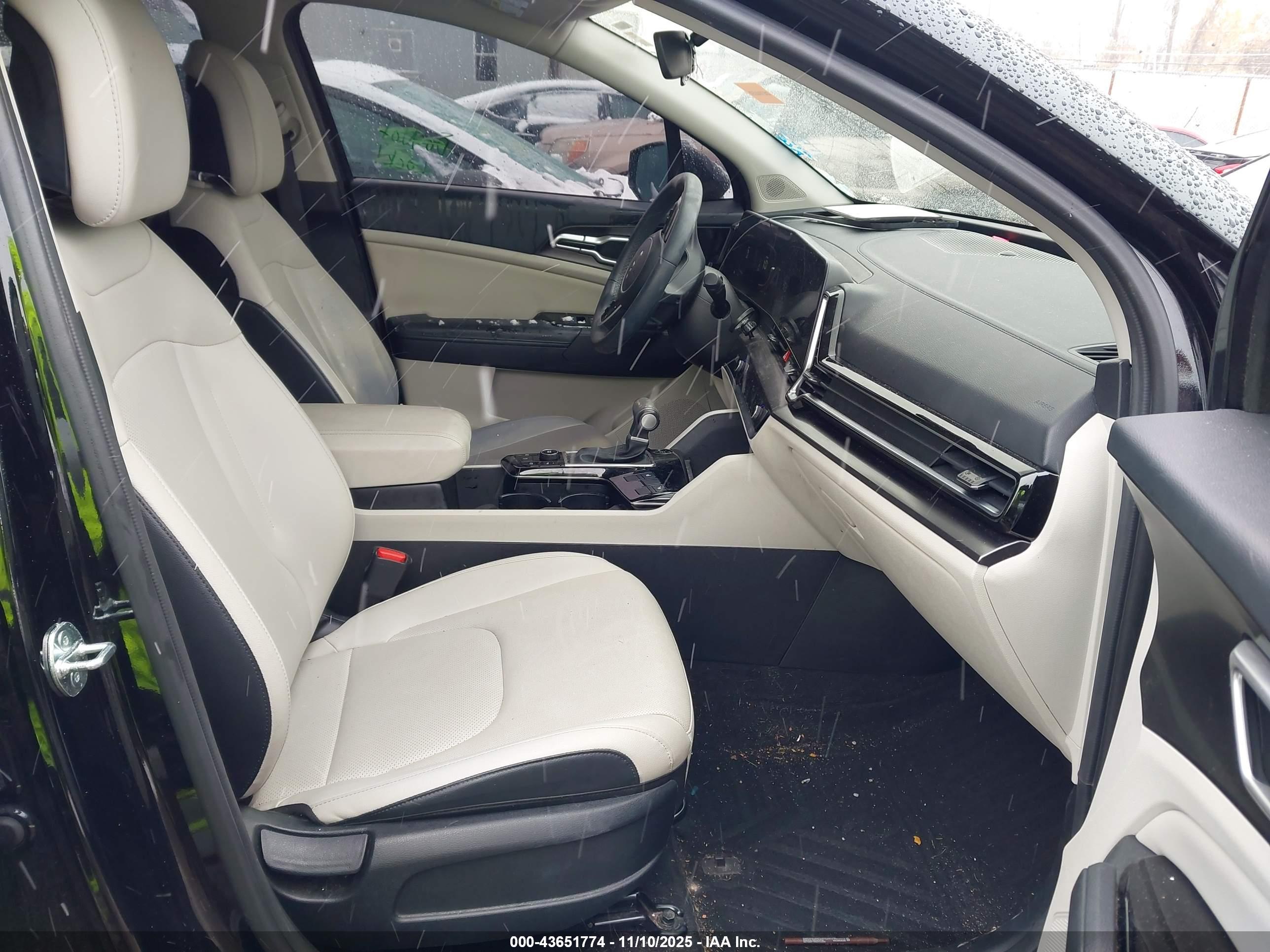 KIA SPORTAGE image 5
