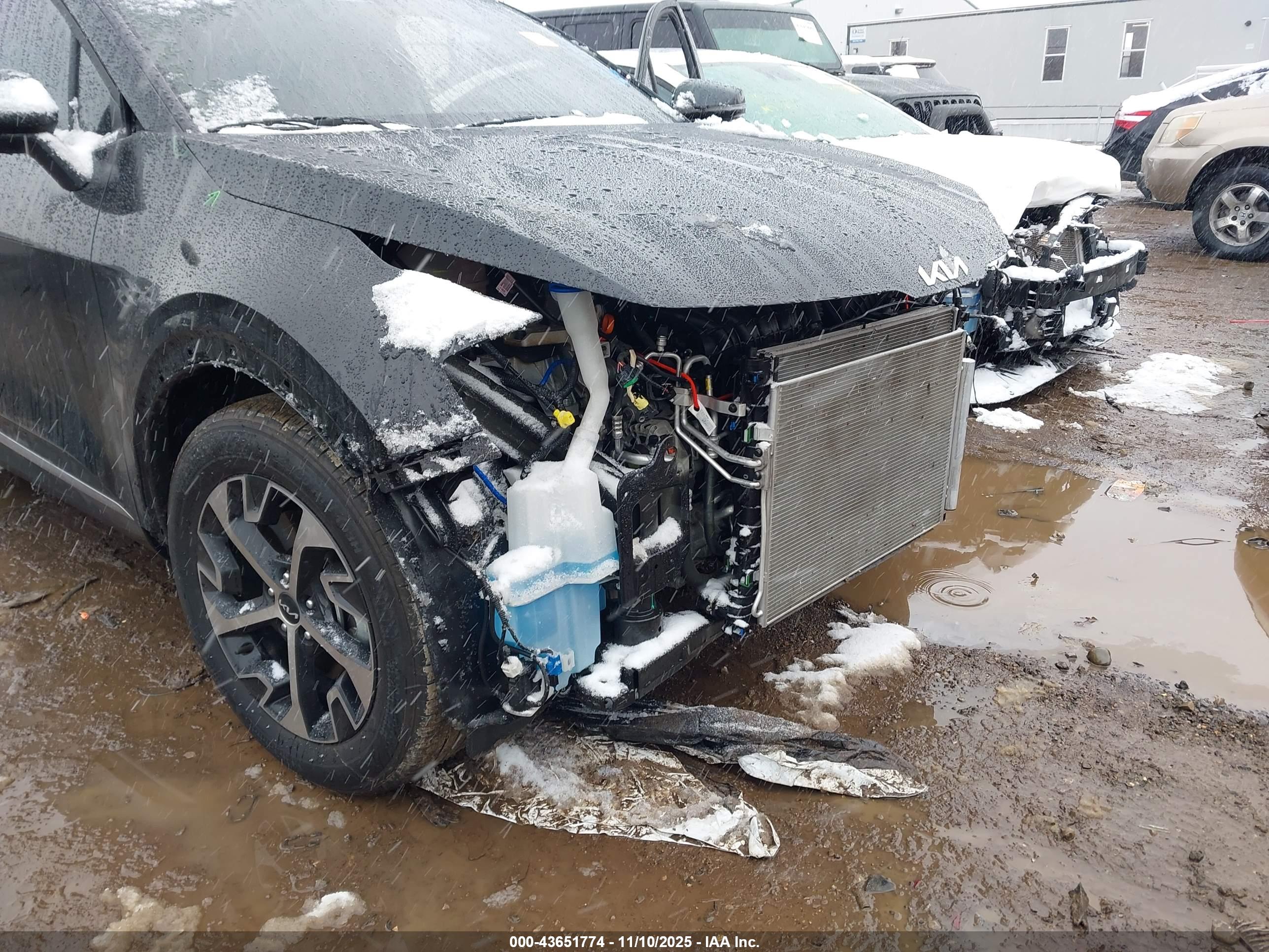 KIA SPORTAGE image 6