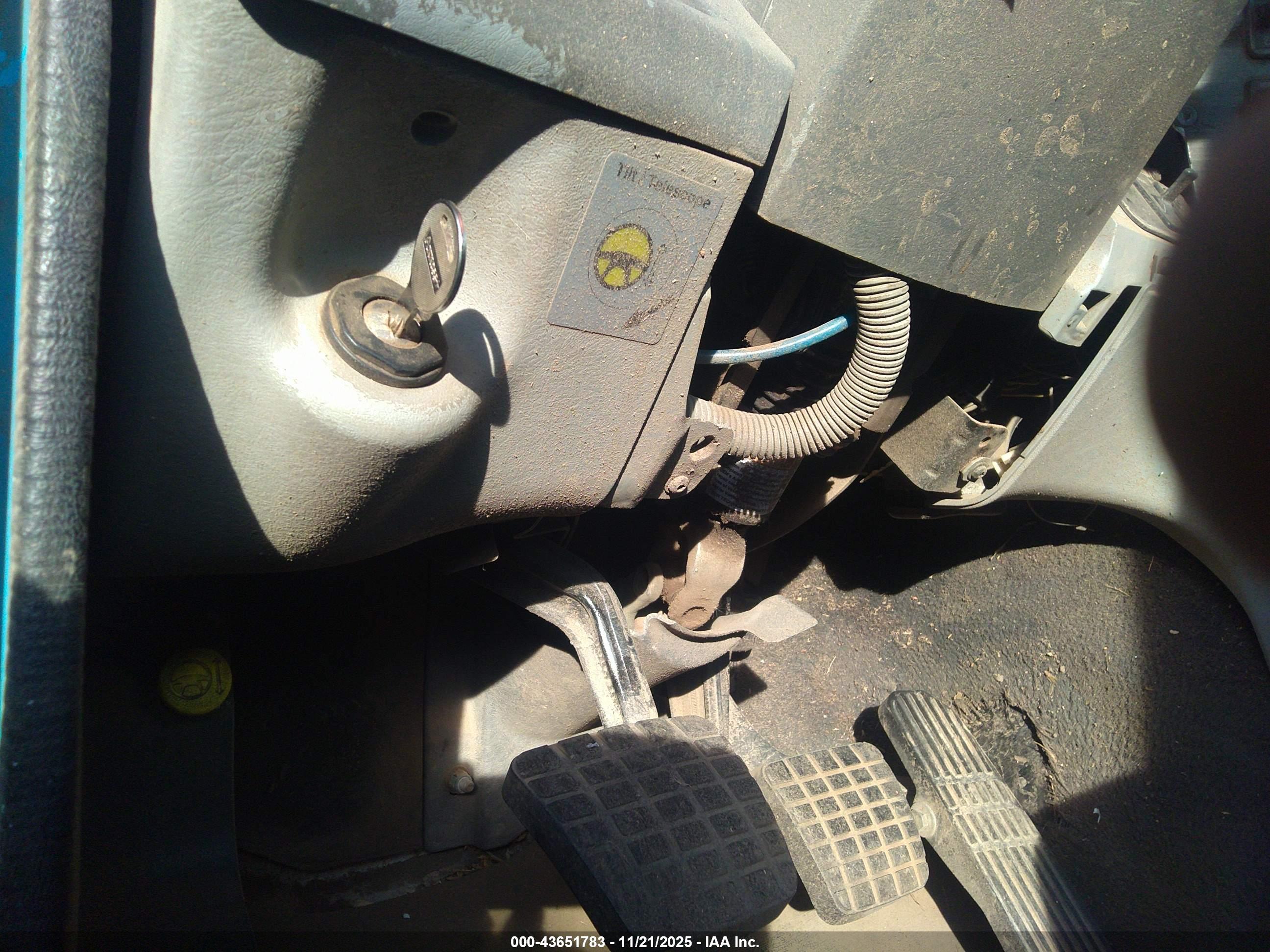 FREIGHTLINER COLUMBIA image 11