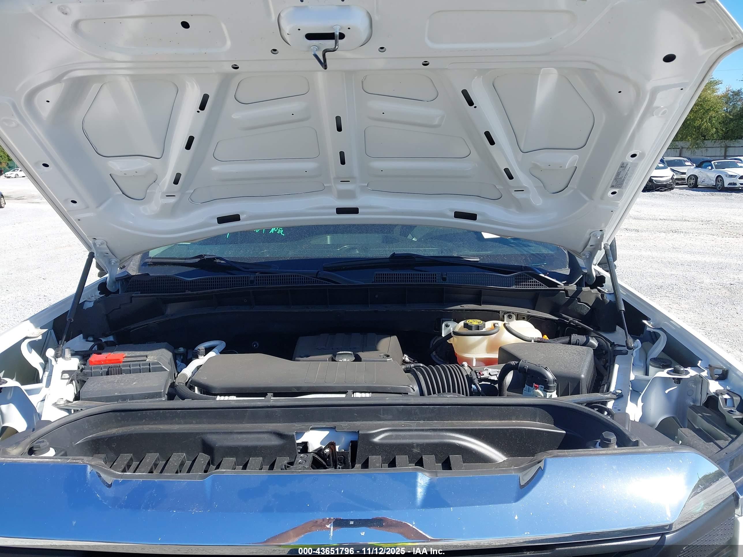 GMC SIERRA image 10