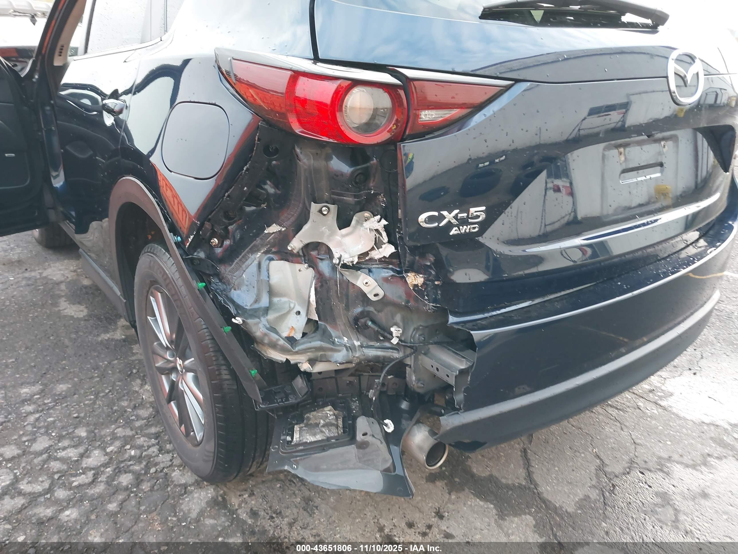MAZDA CX-5 image 6