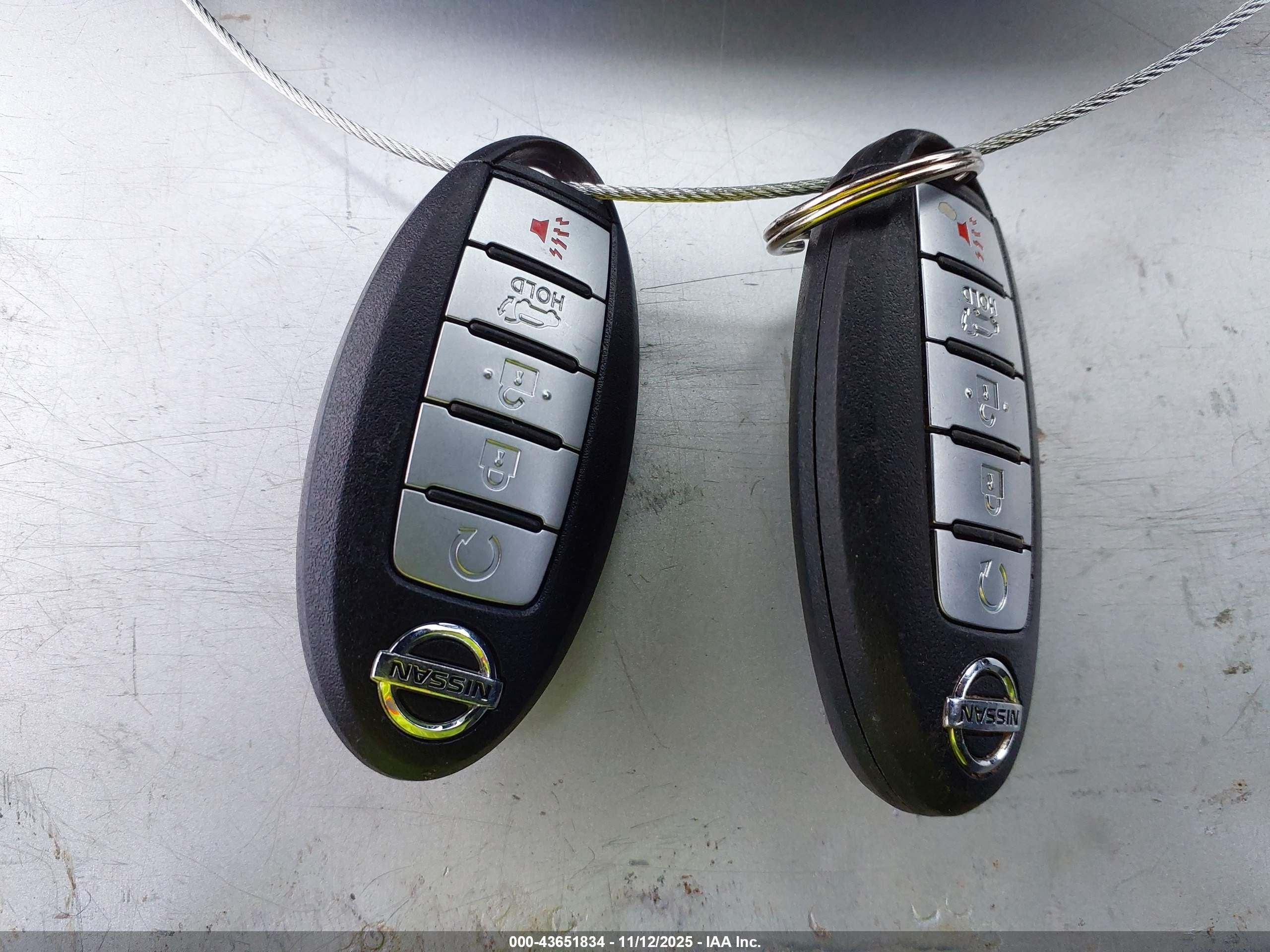 NISSAN ROGUE image 11