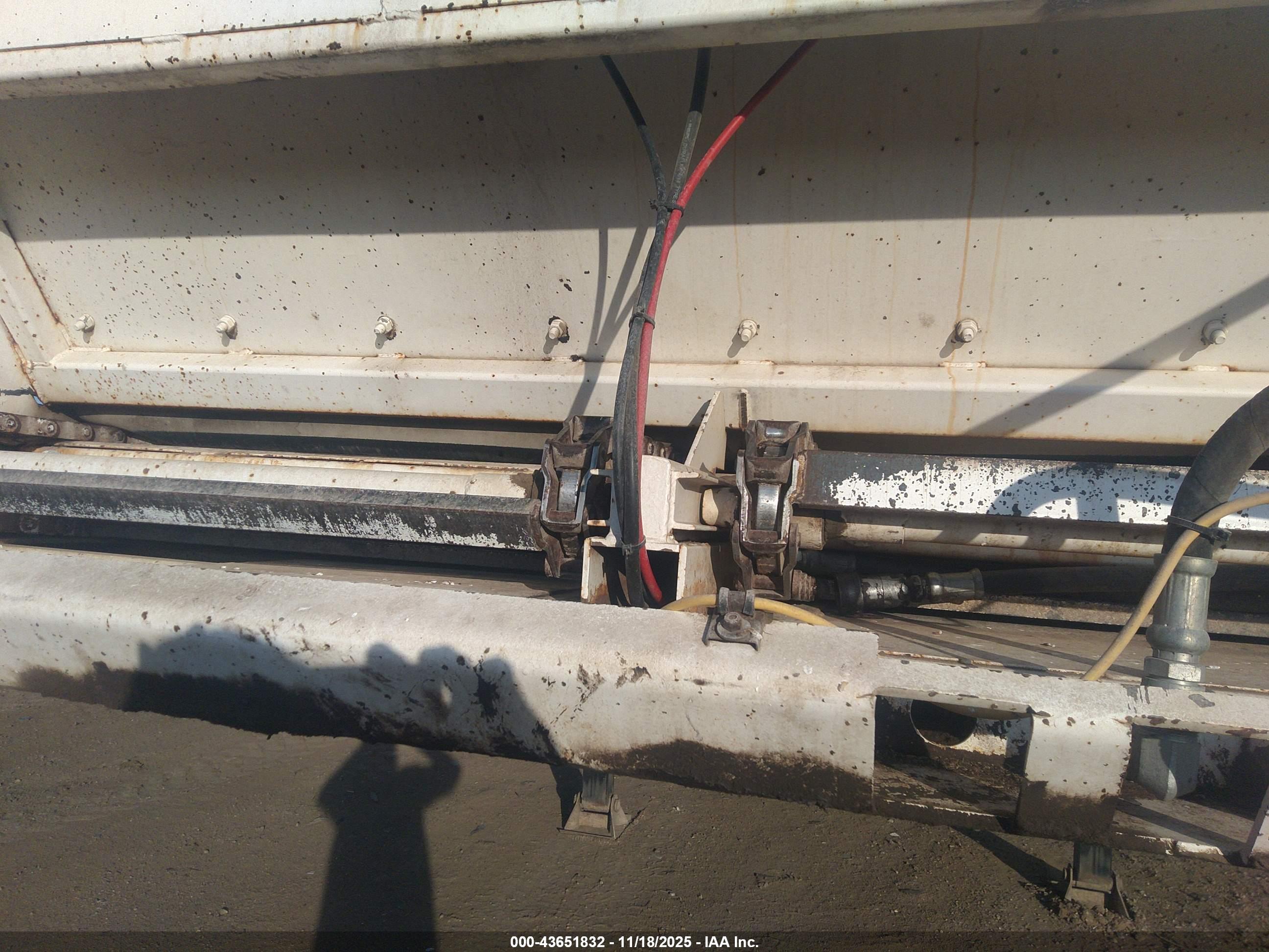TRAILER BIW image 10