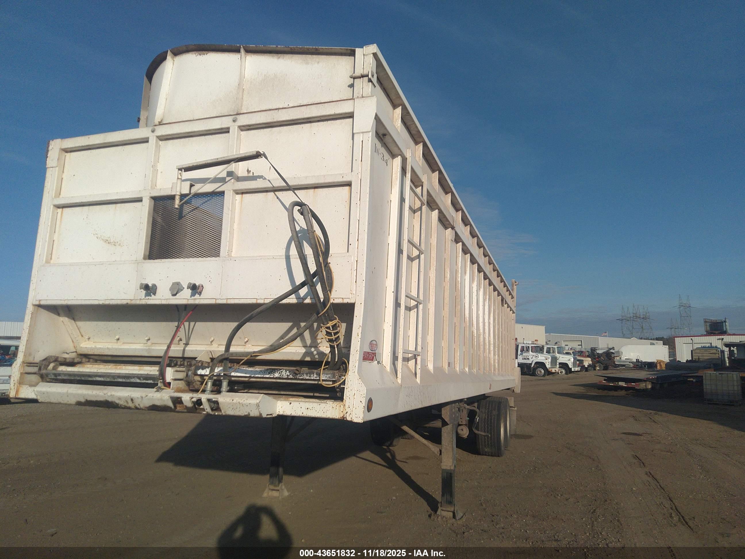 TRAILER BIW image 2