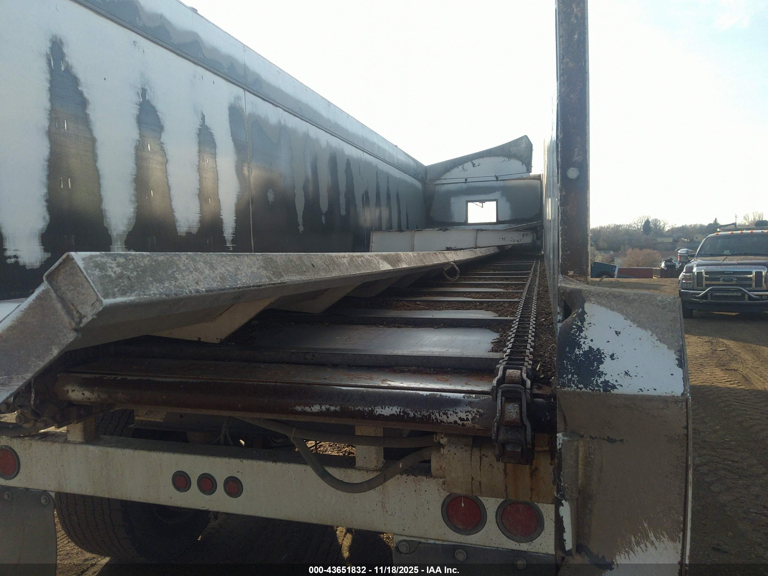TRAILER BIW image 6