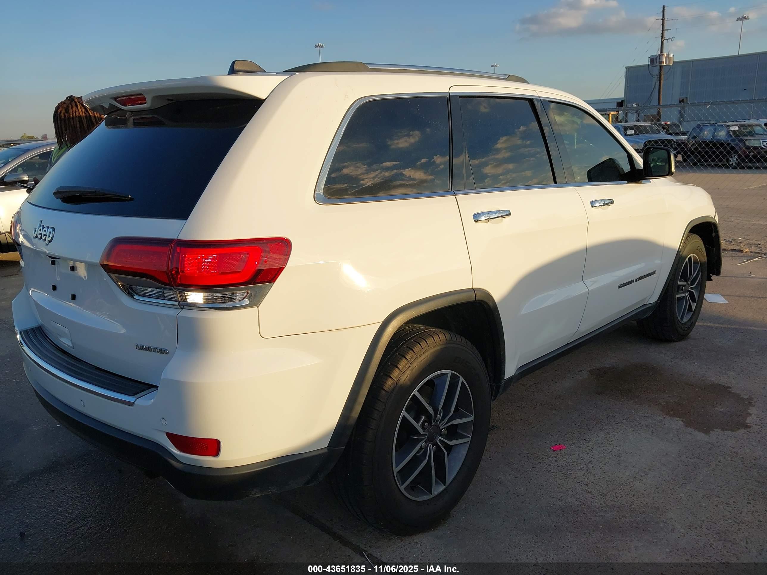 JEEP GRAND image 4