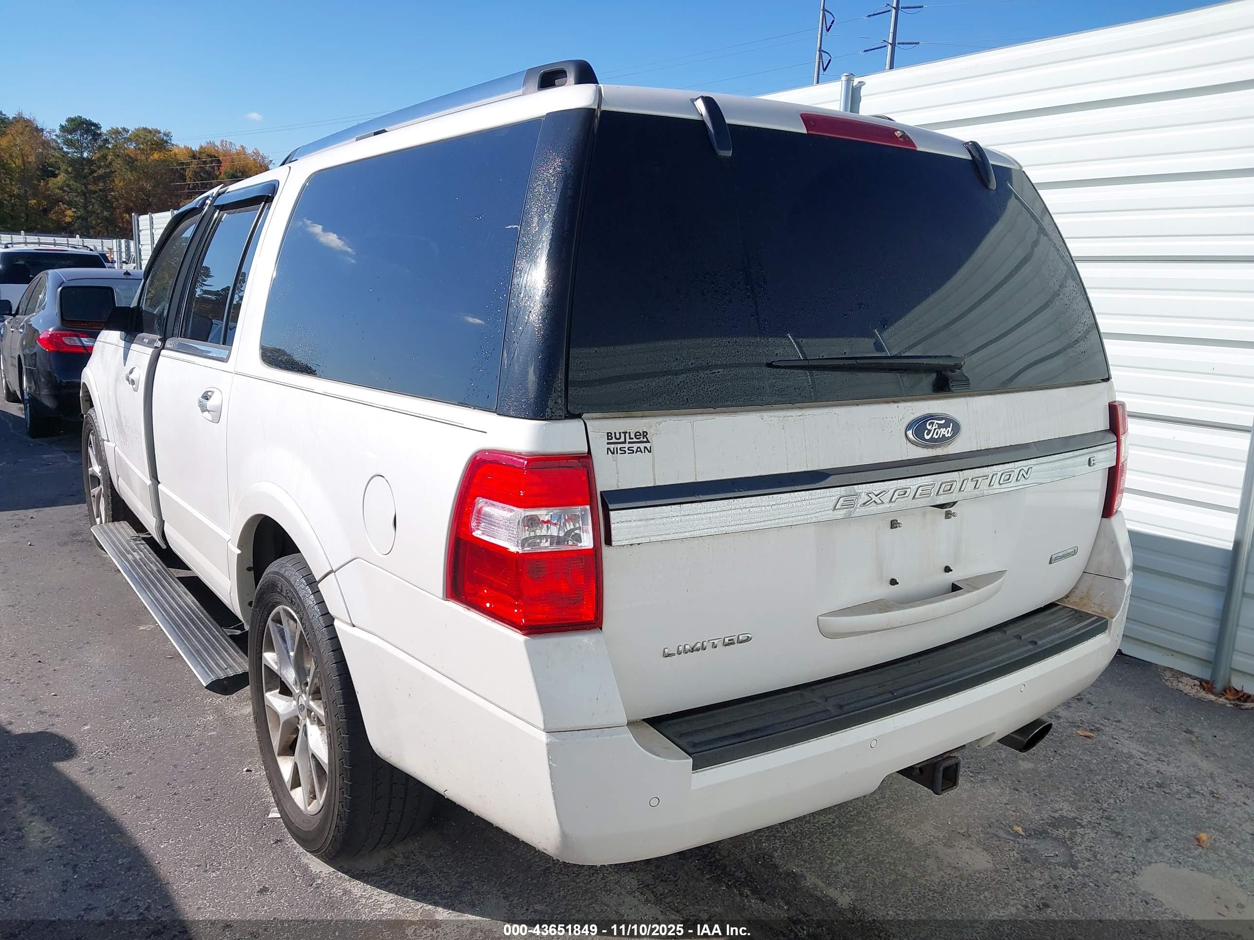 FORD EXPEDITION image 3