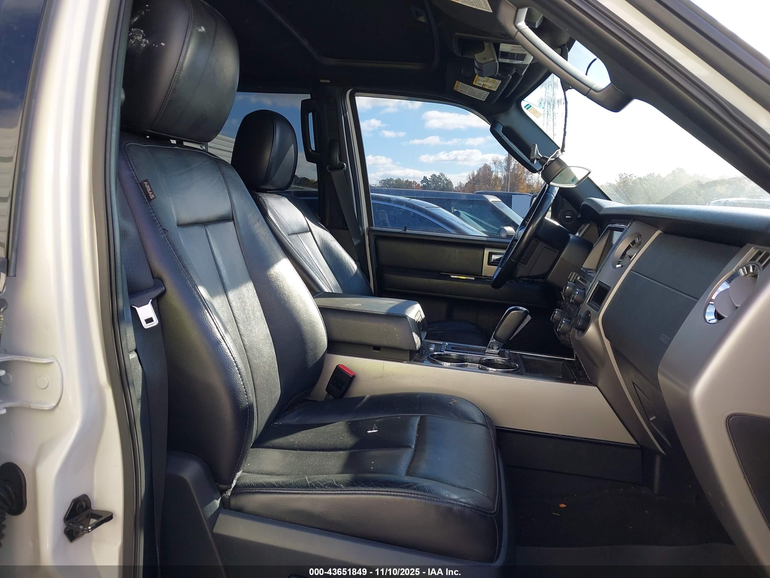 FORD EXPEDITION image 5