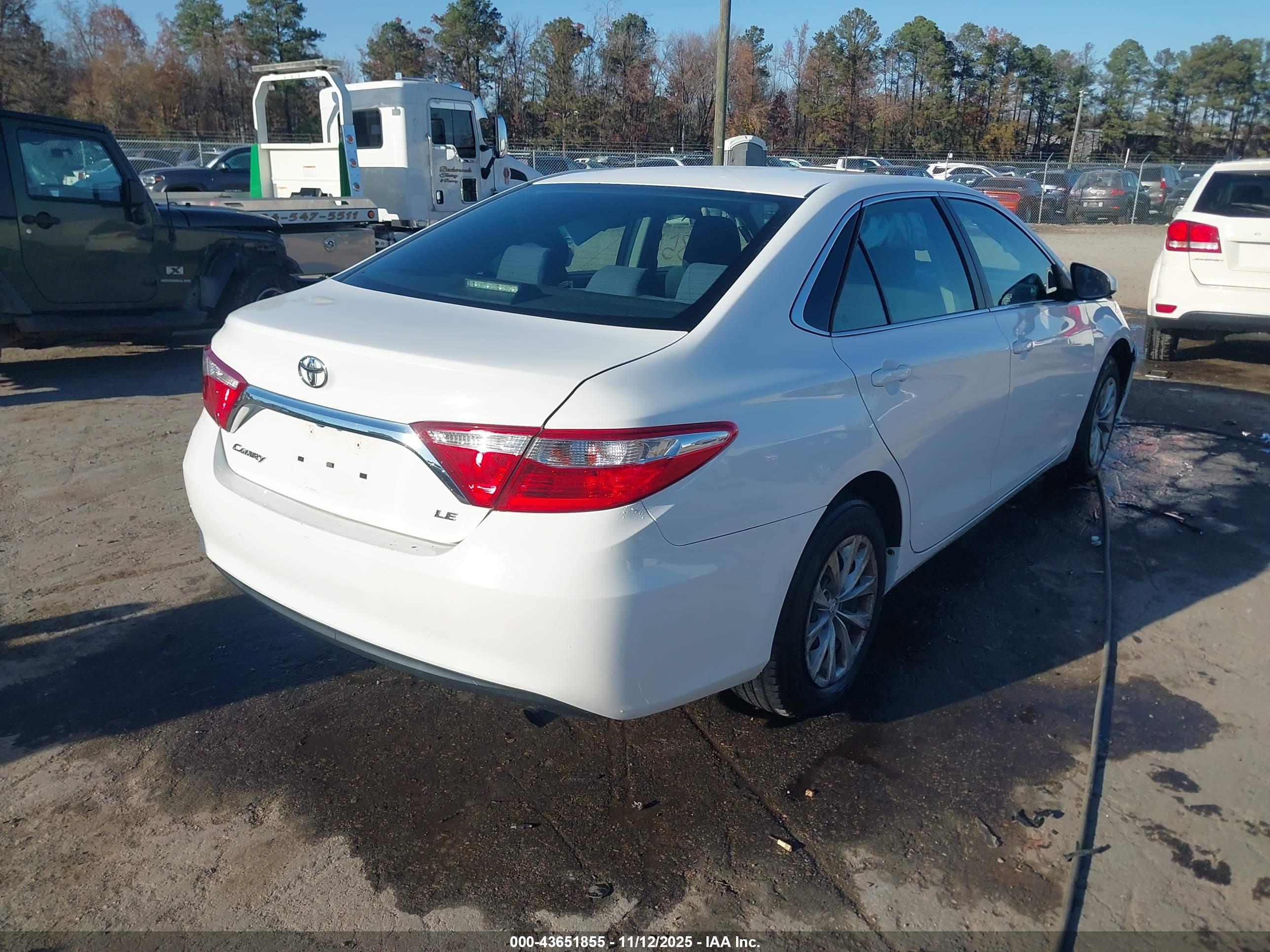 TOYOTA CAMRY image 4