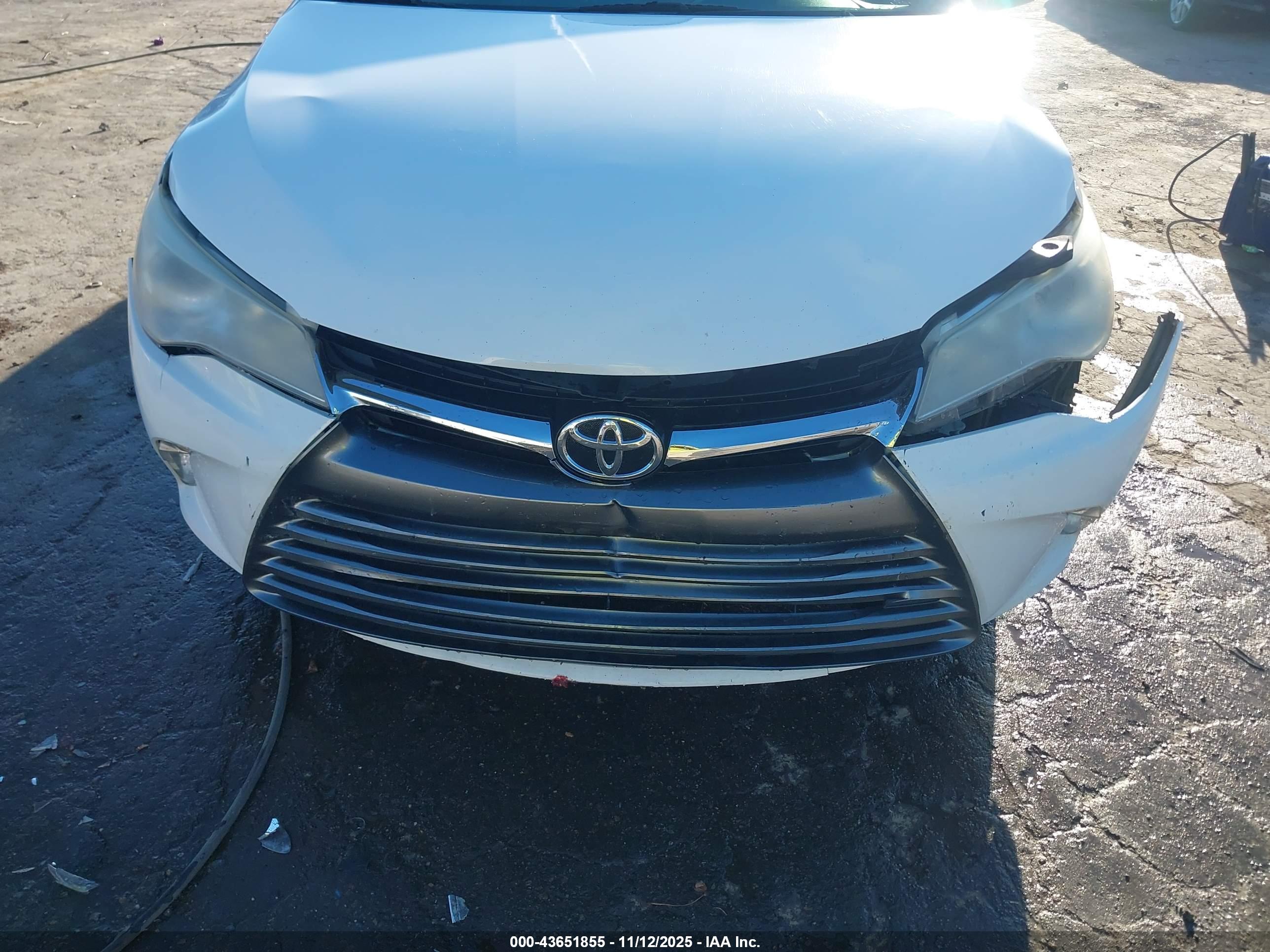 TOYOTA CAMRY image 6