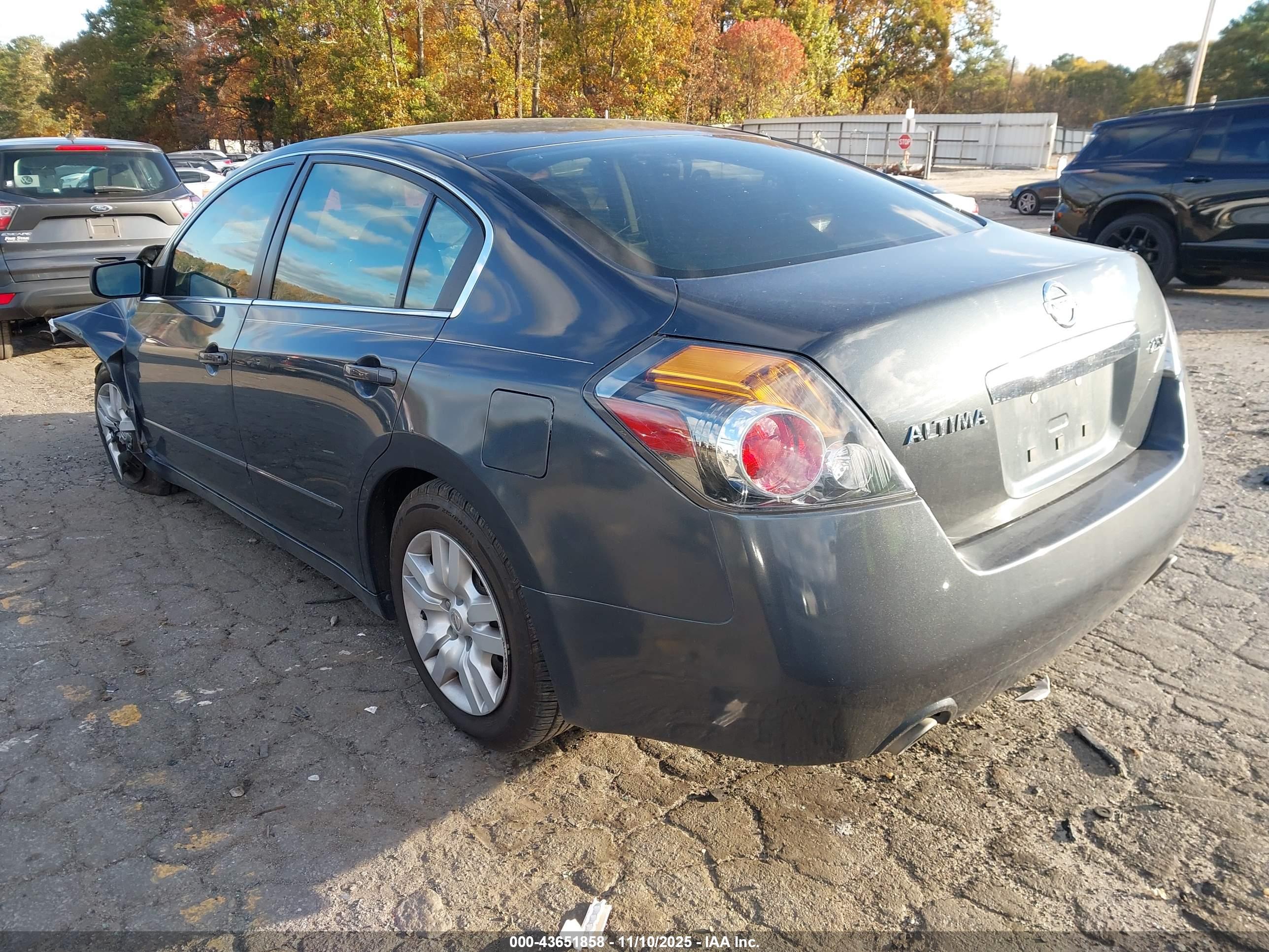 NISSAN ALTIMA image 3