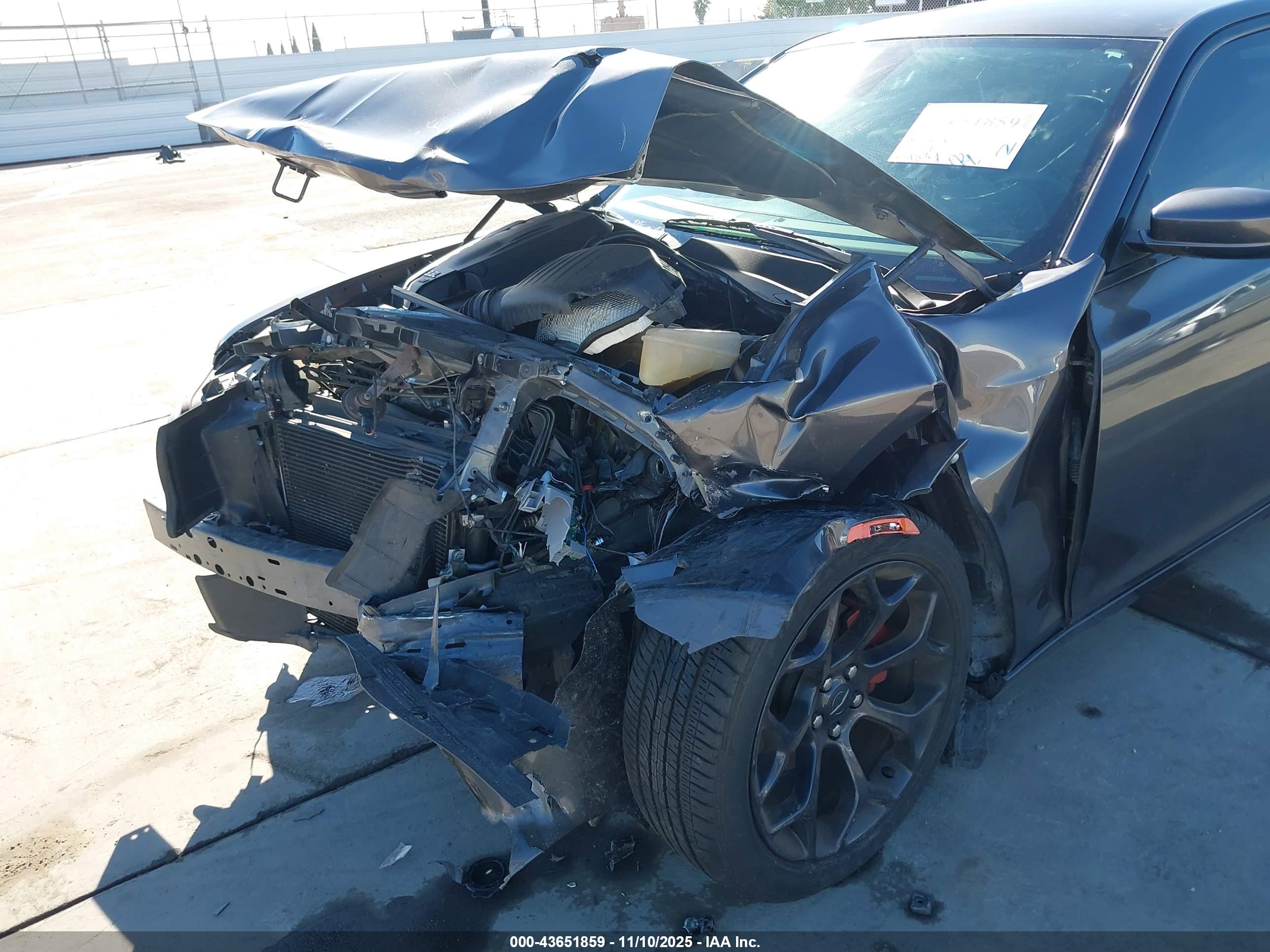 CHRYSLER 300 image 6