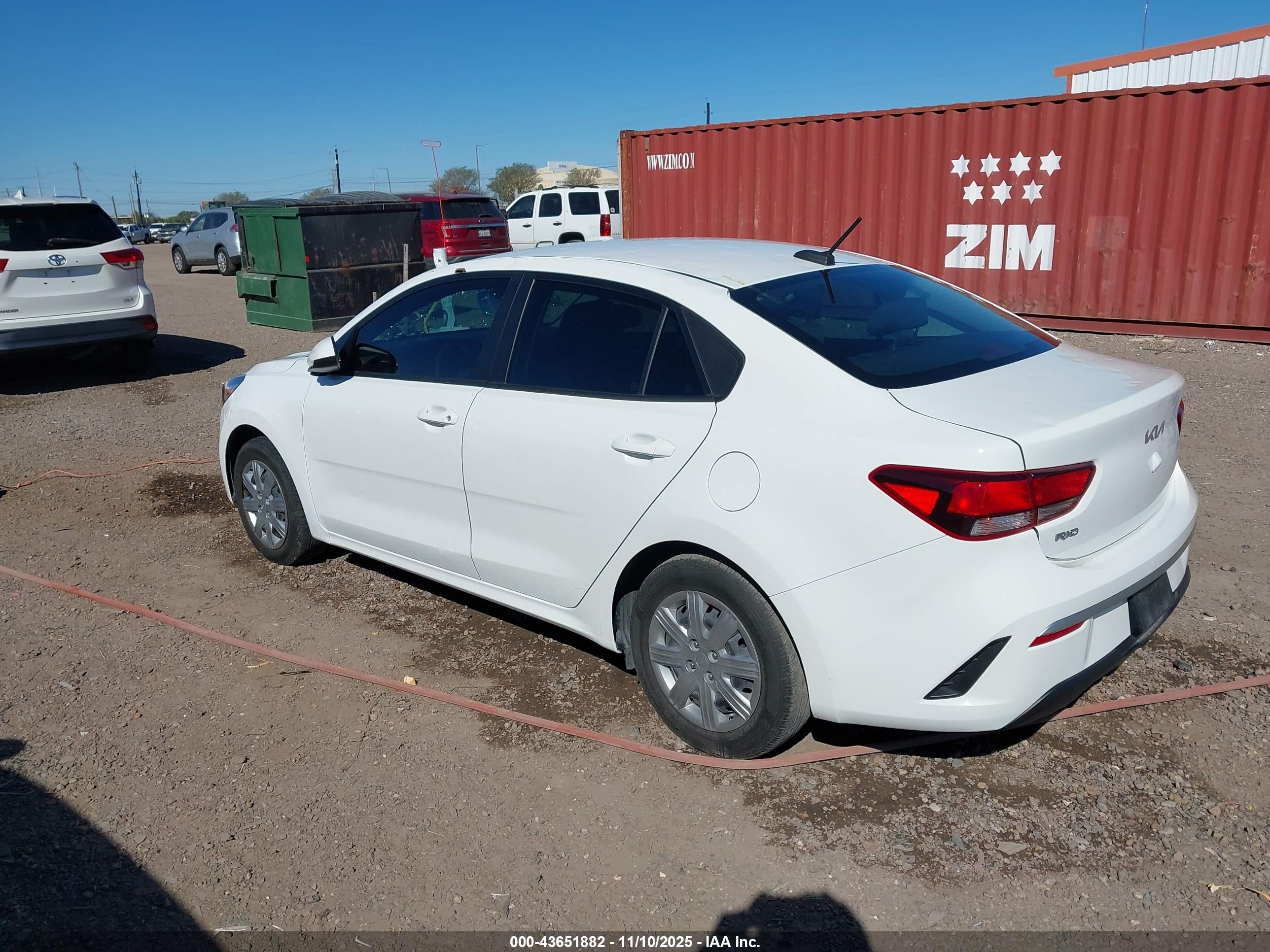 KIA RIO image 3