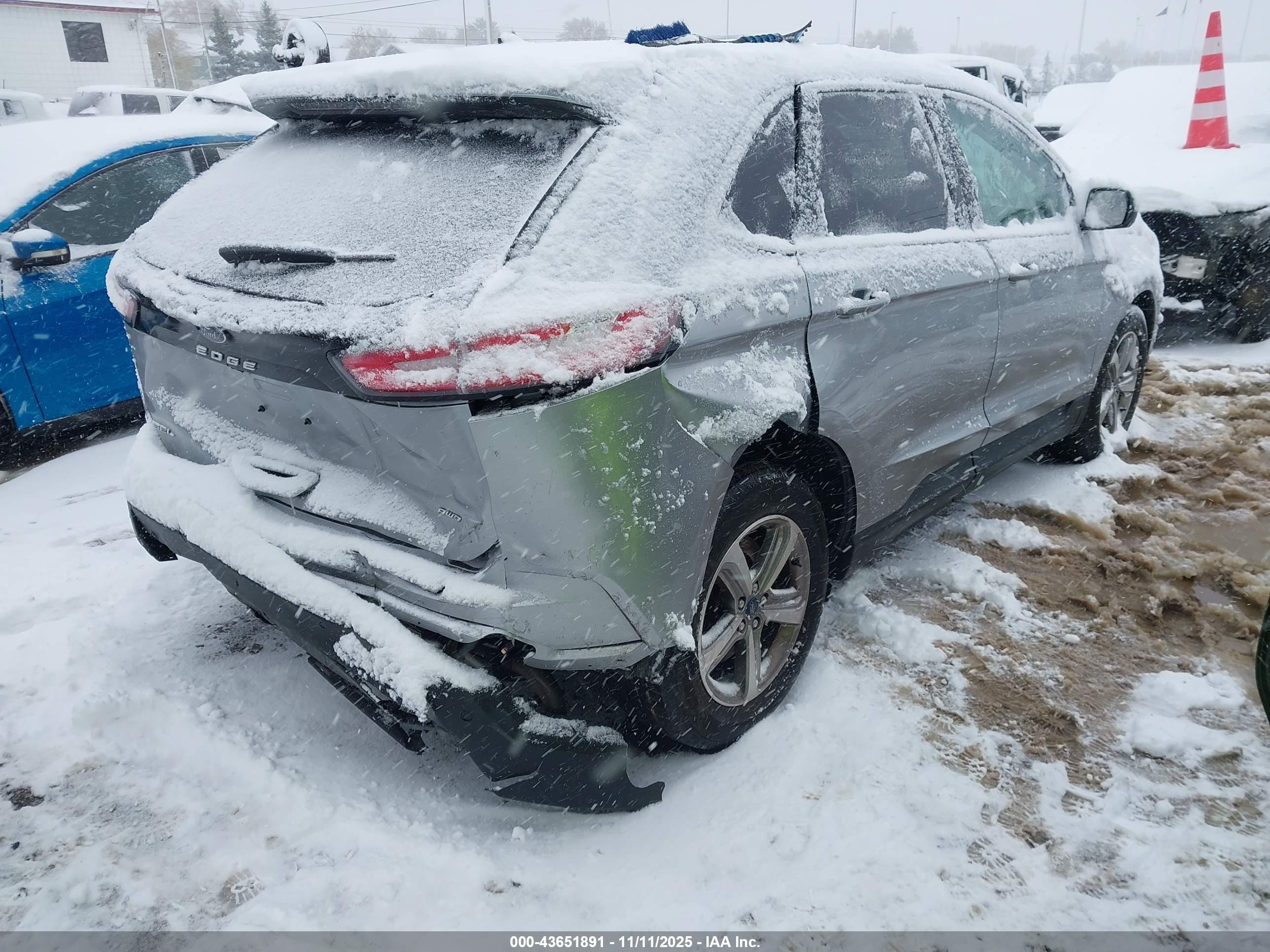 FORD EDGE image 4