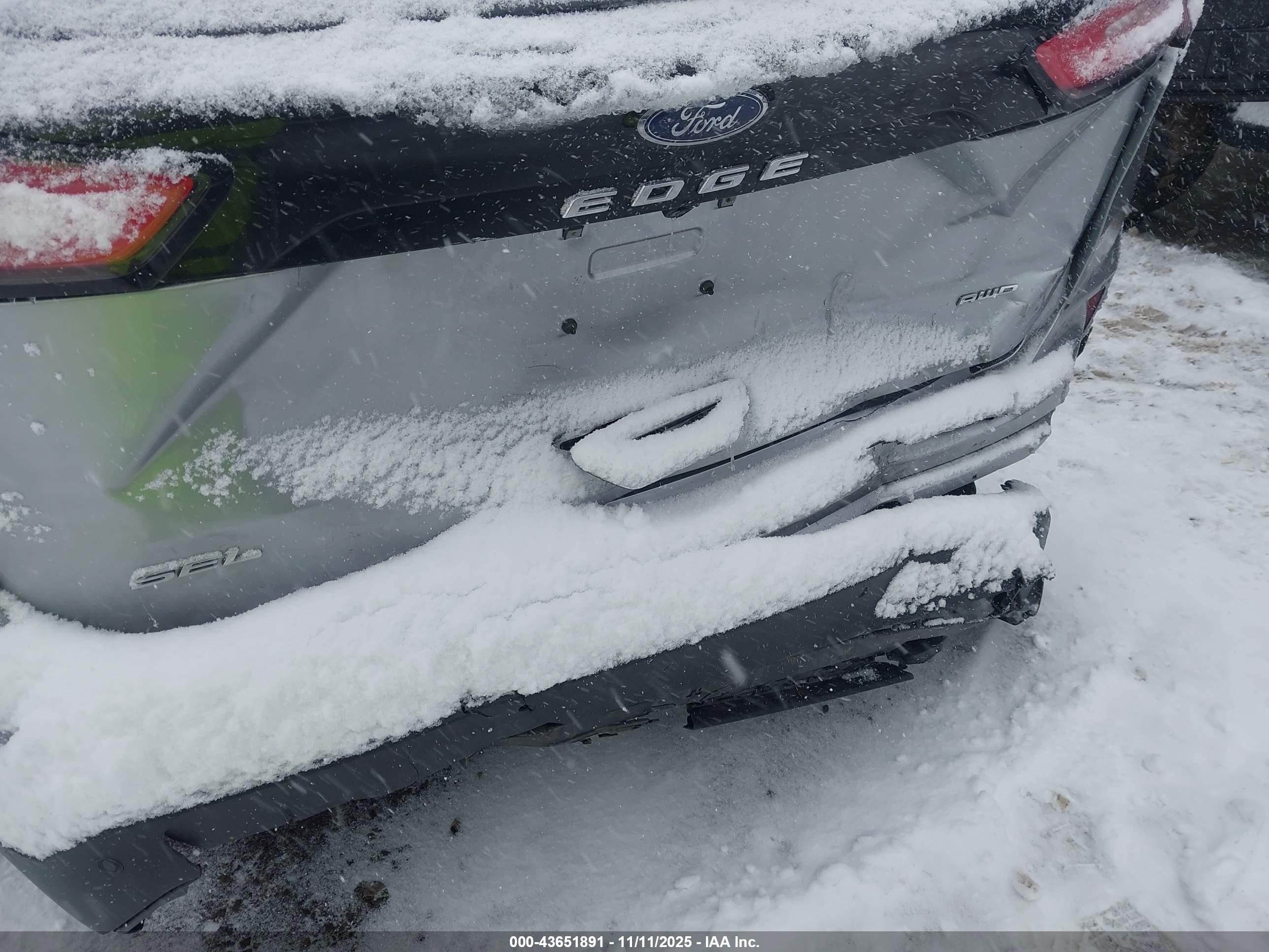 FORD EDGE image 6