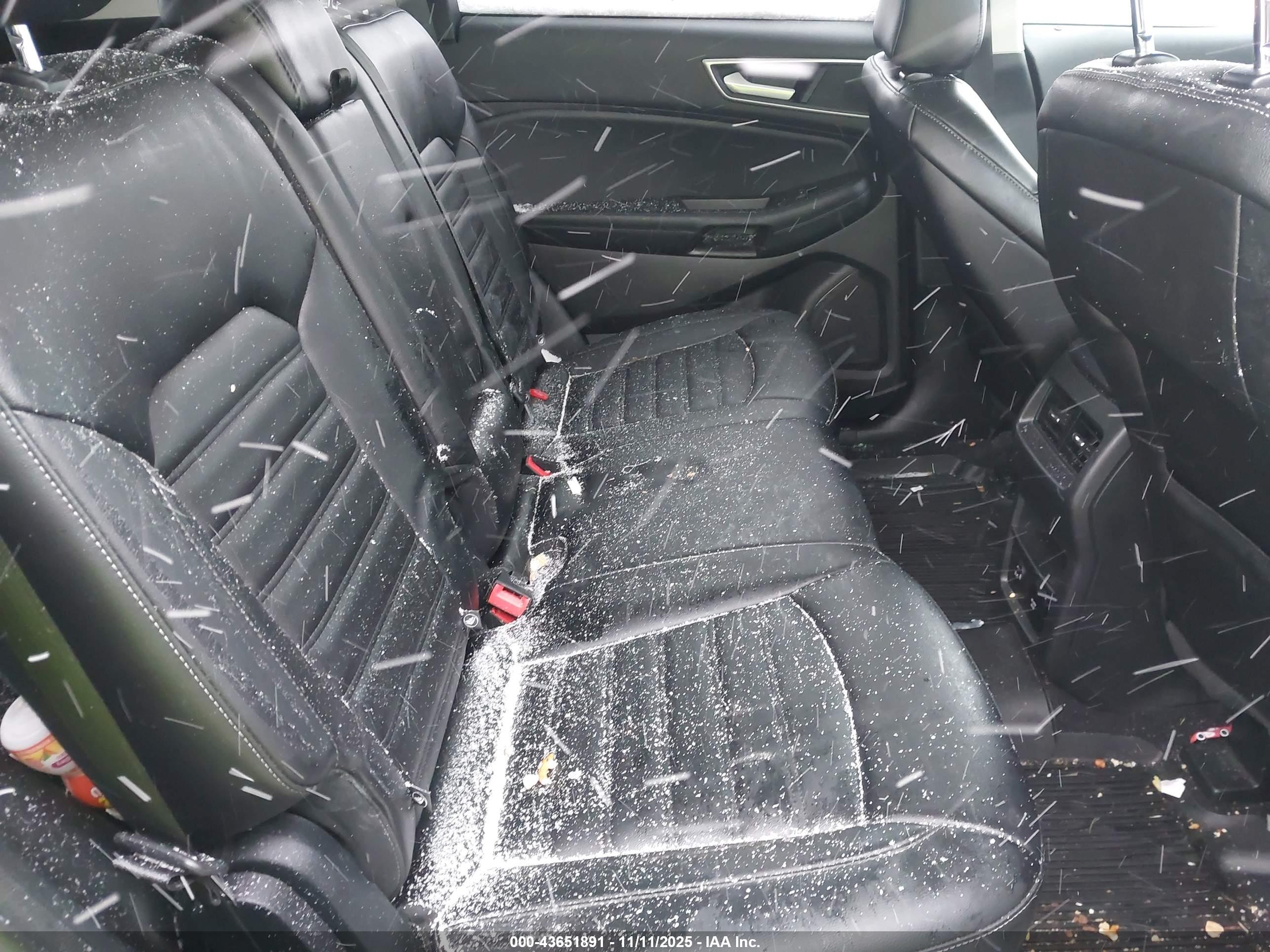 FORD EDGE image 8