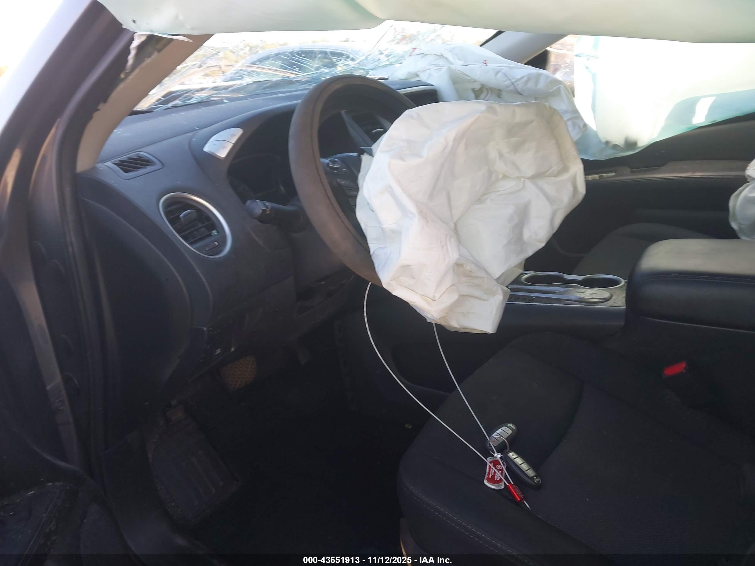 NISSAN PATHFINDER image 5