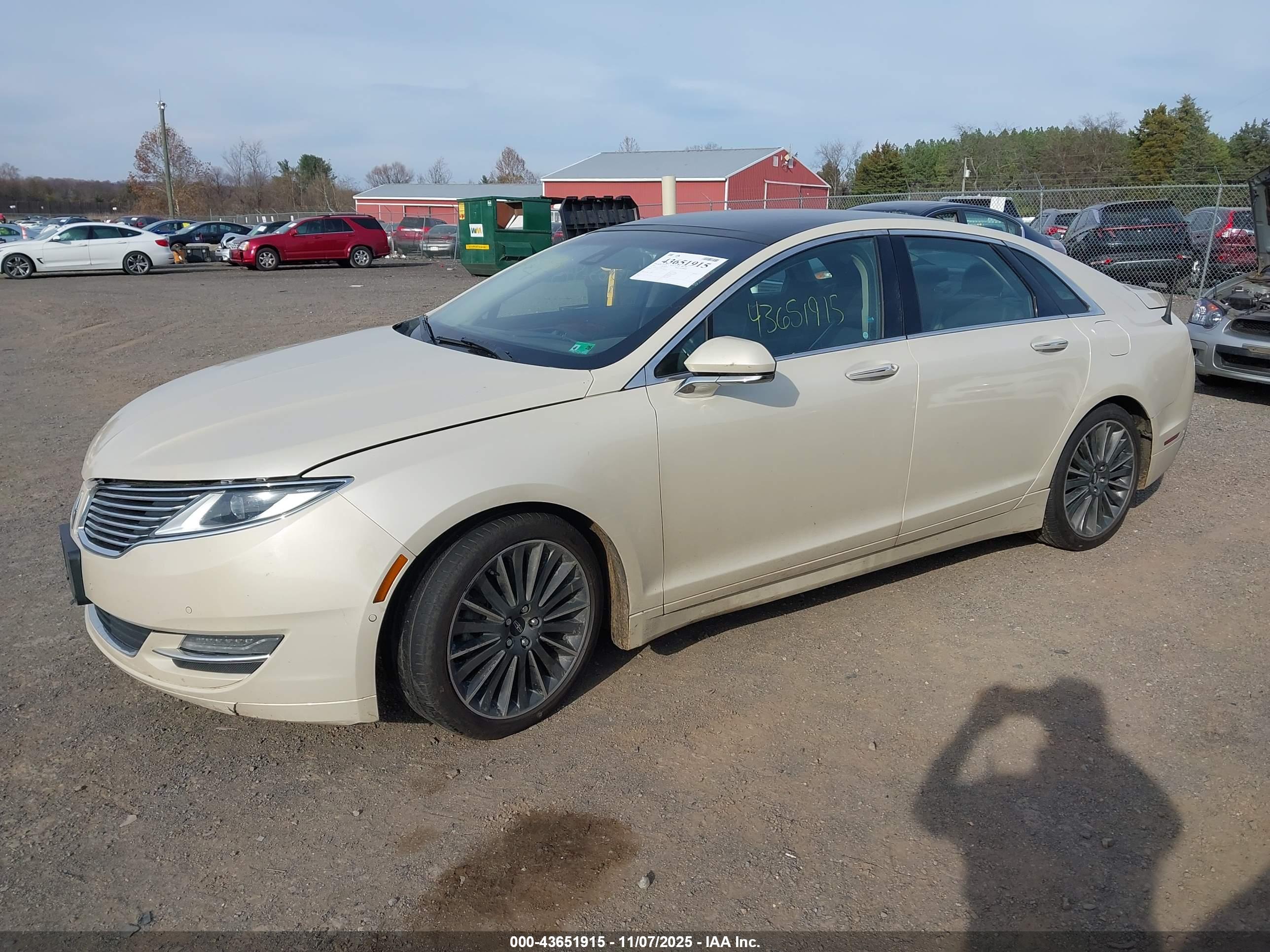 LINCOLN MKZ image 2