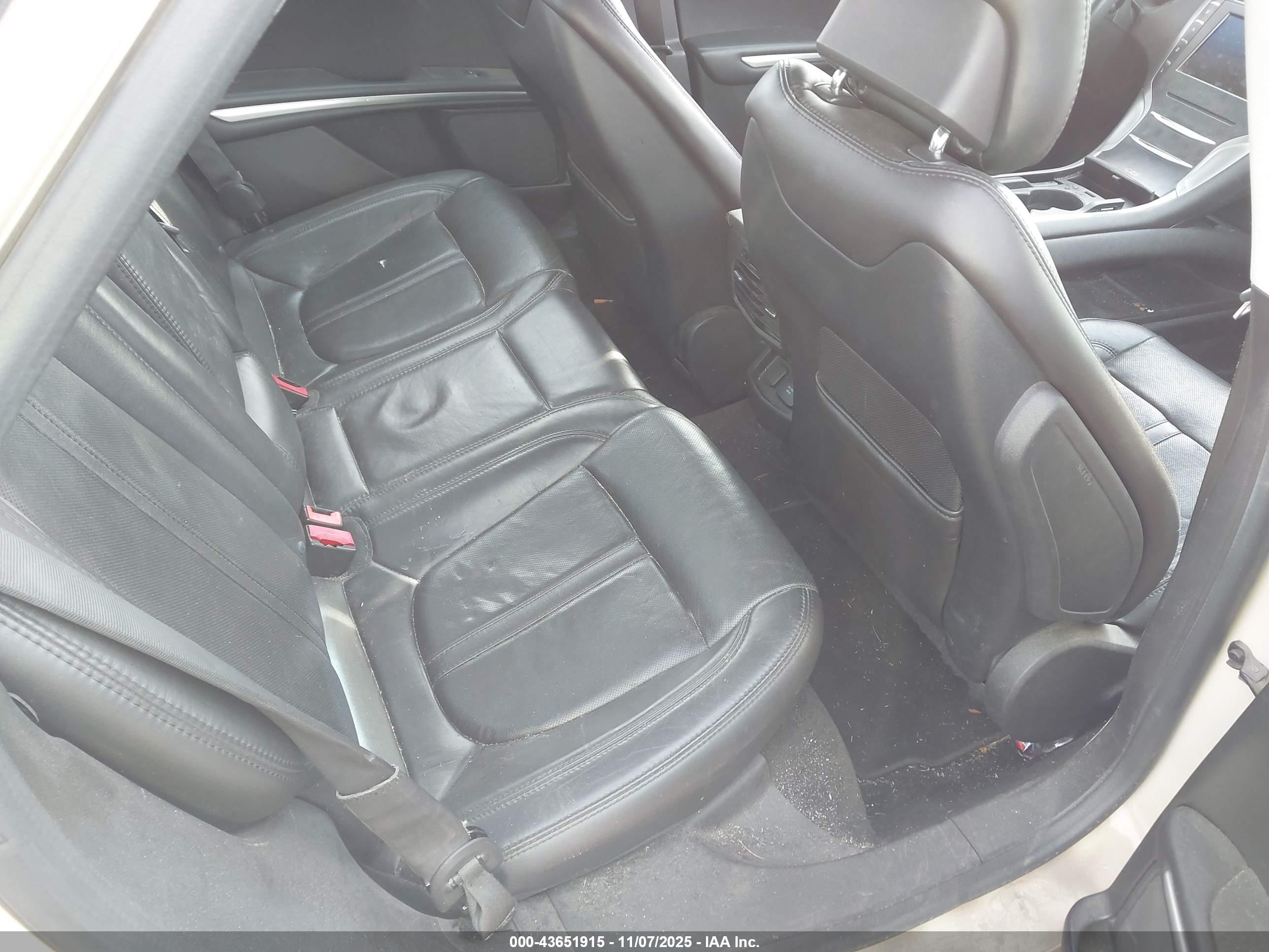 LINCOLN MKZ image 8
