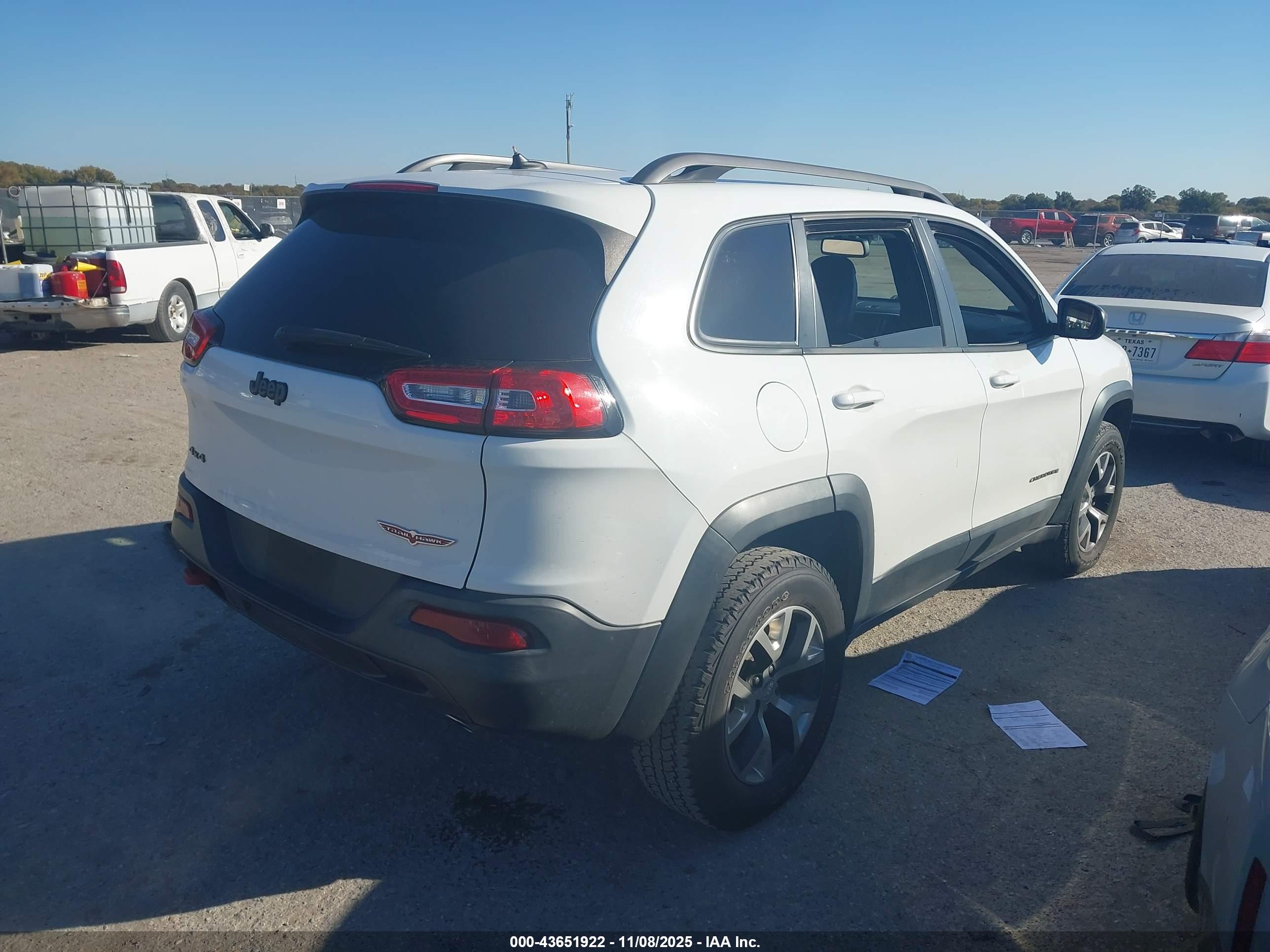 JEEP CHEROKEE image 4