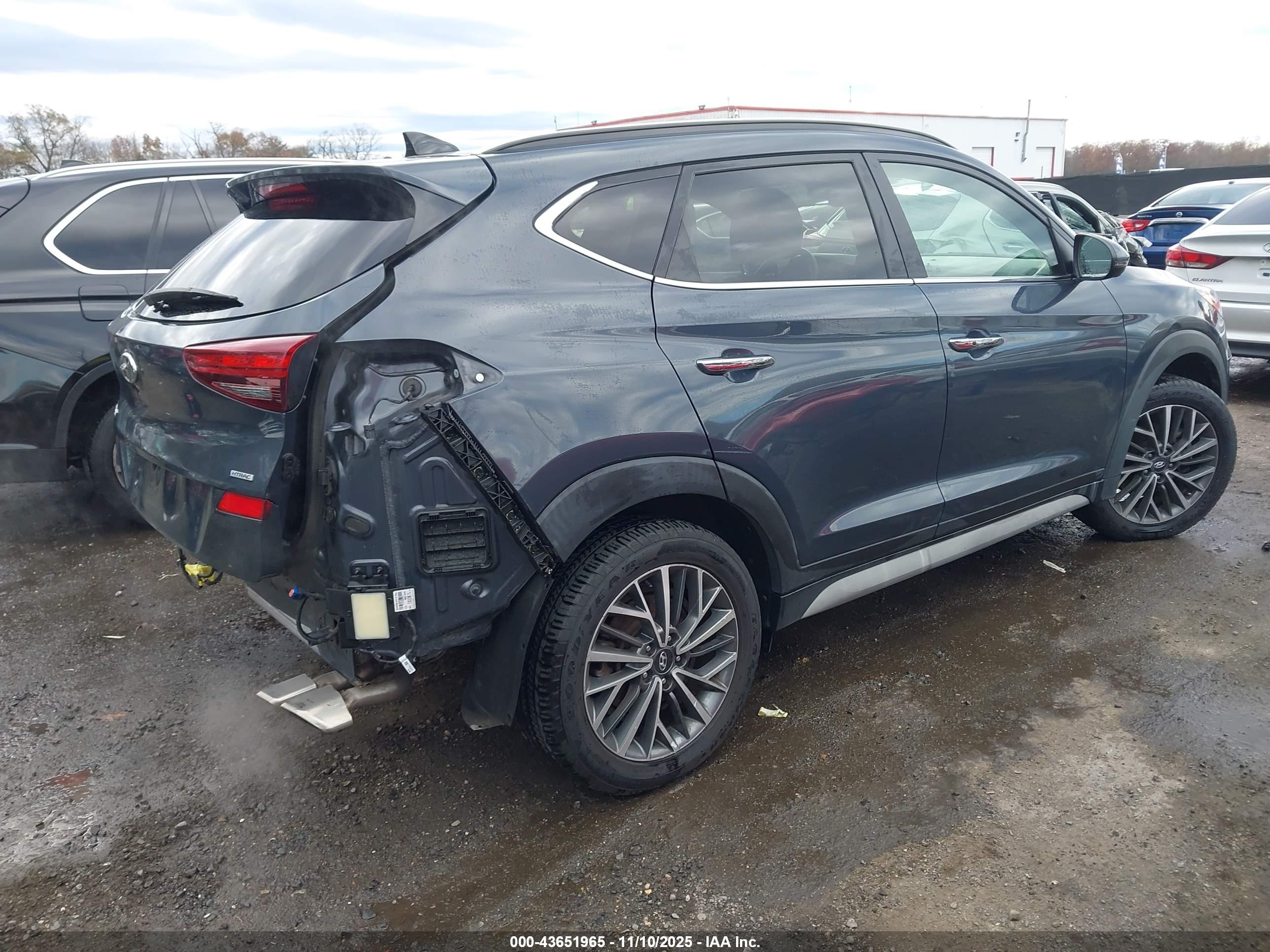 HYUNDAI TUCSON image 4