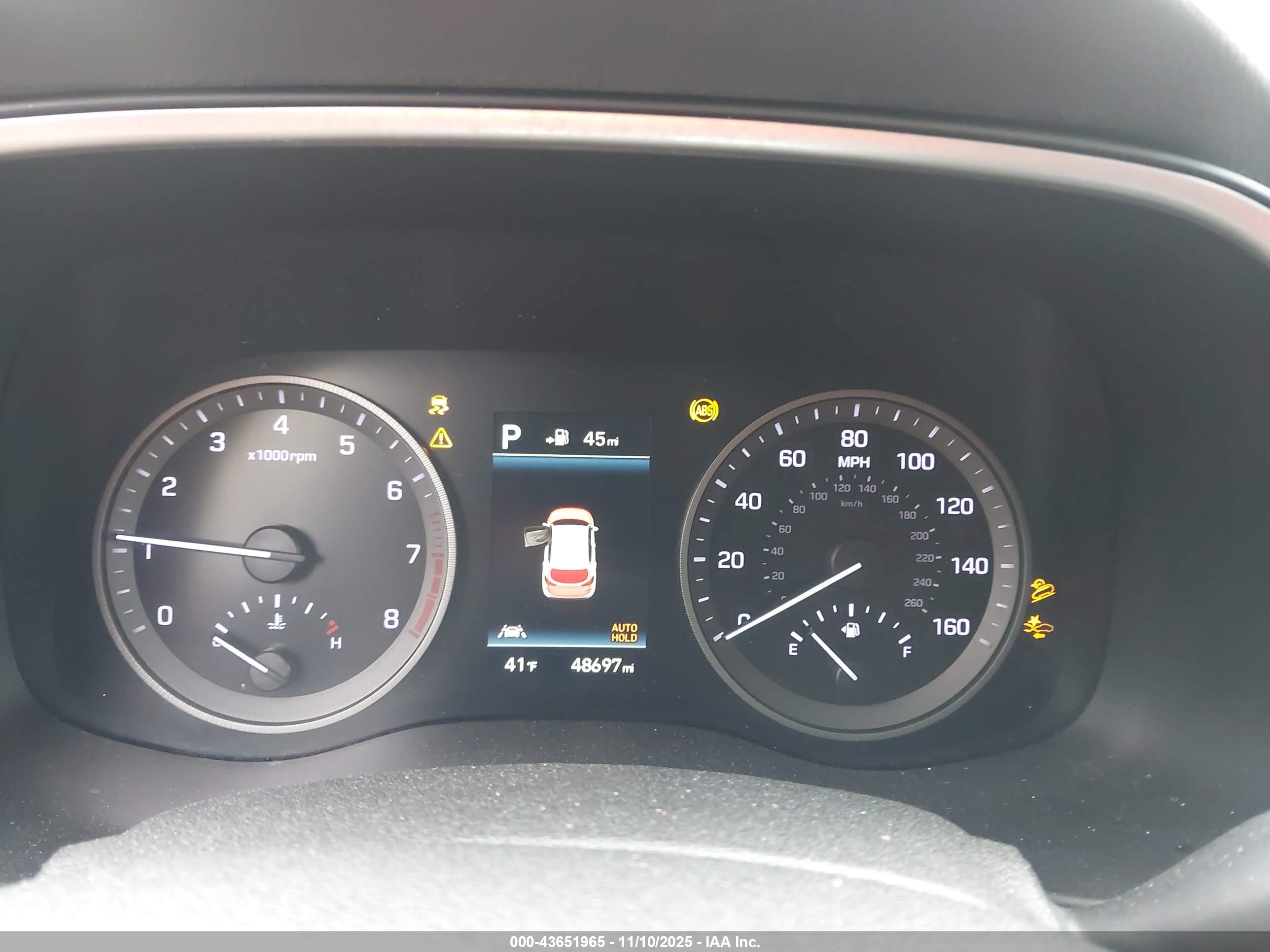 HYUNDAI TUCSON image 7