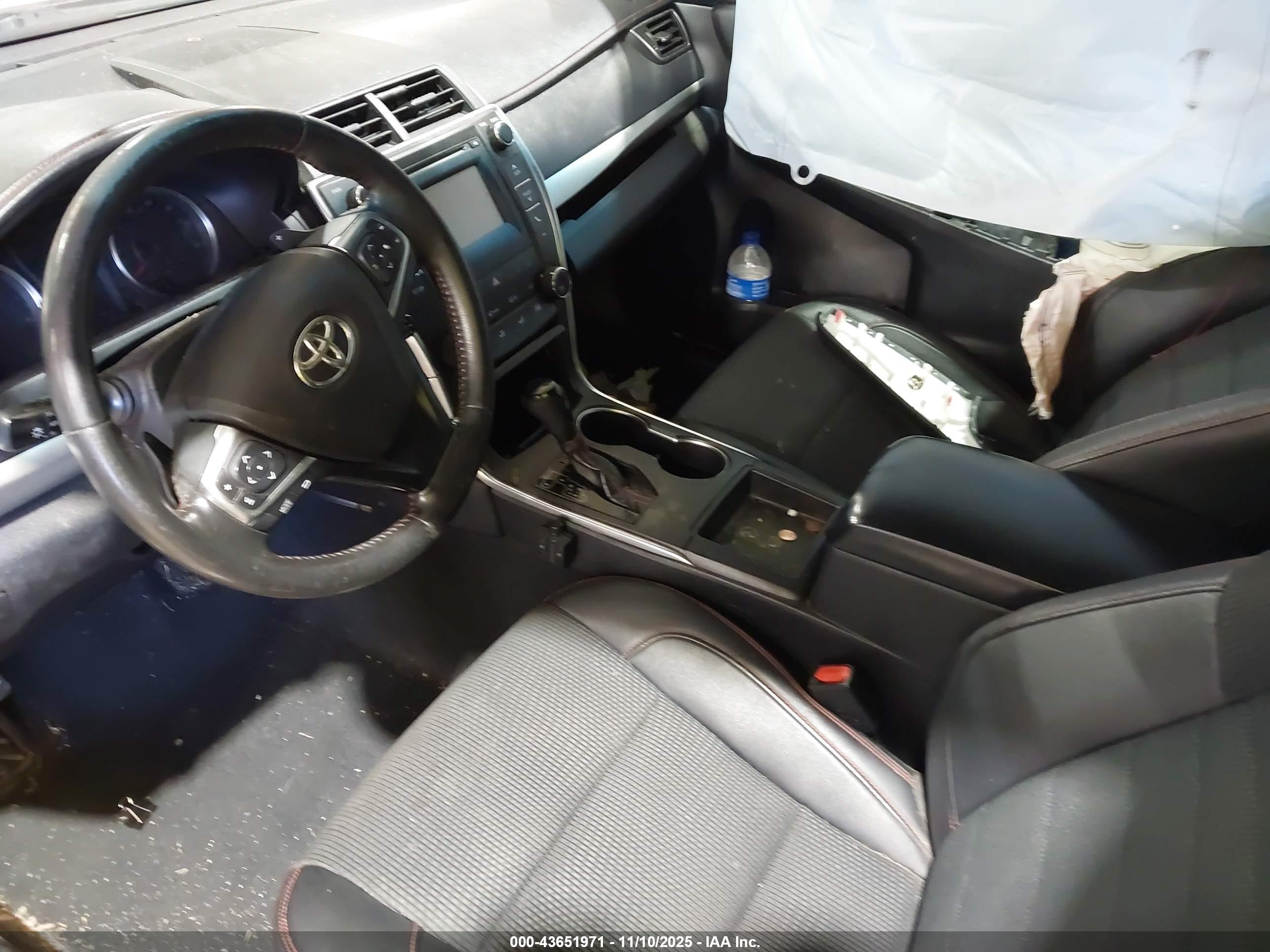 TOYOTA CAMRY image 5