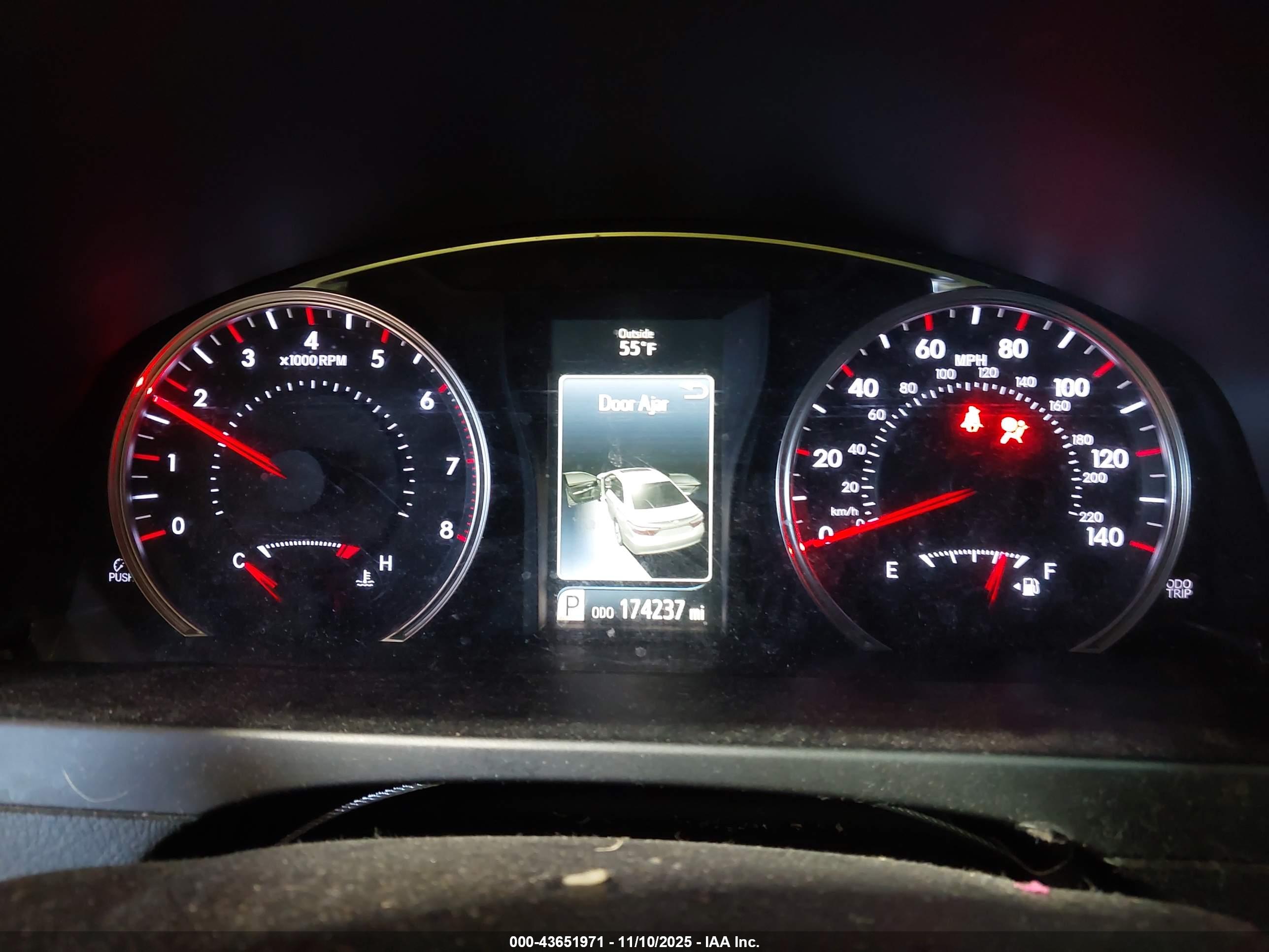 TOYOTA CAMRY image 7