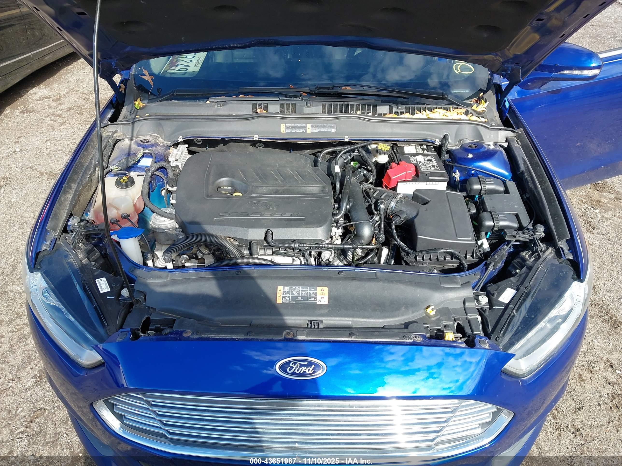 FORD FUSION image 10