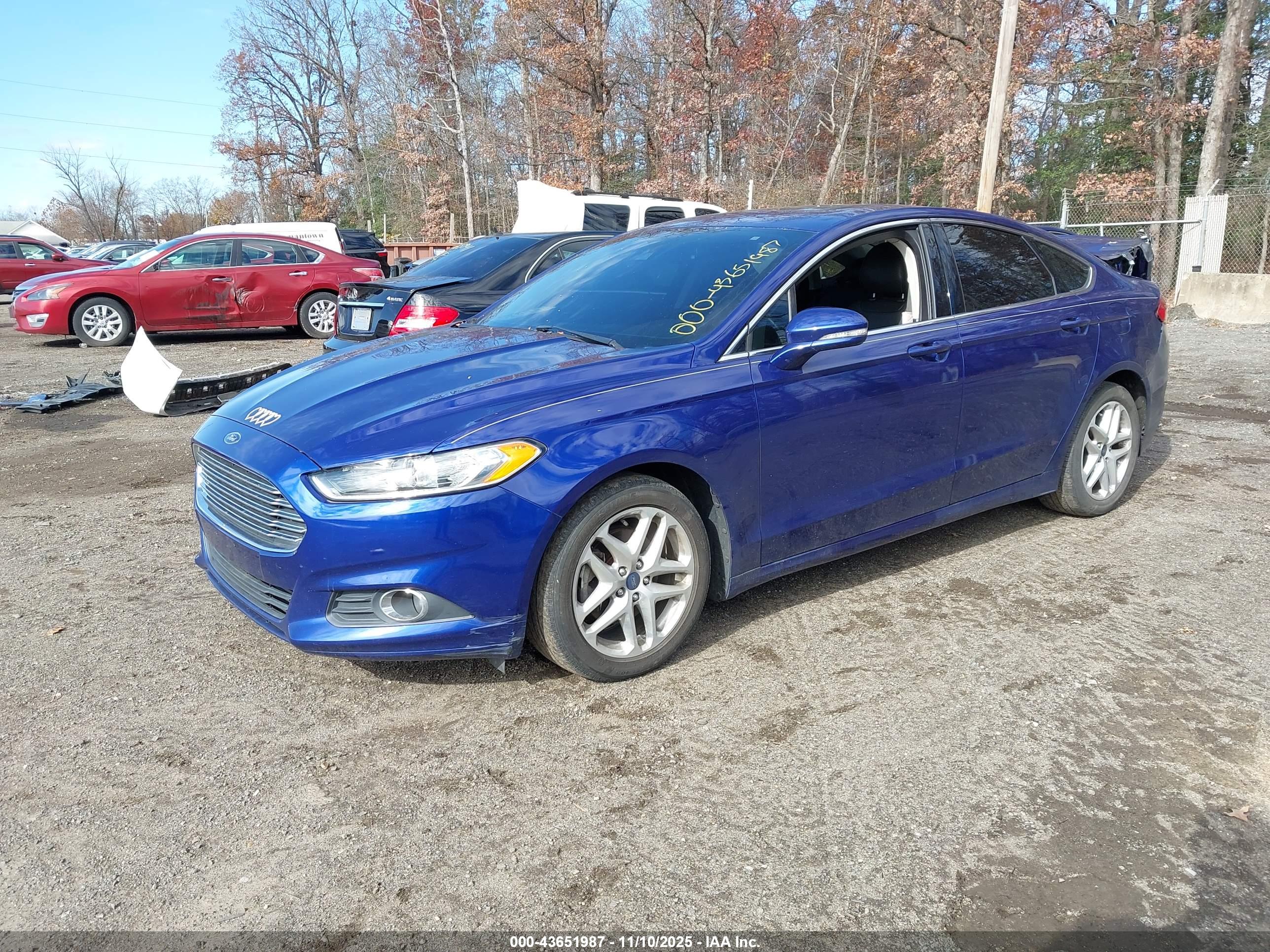 FORD FUSION image 2
