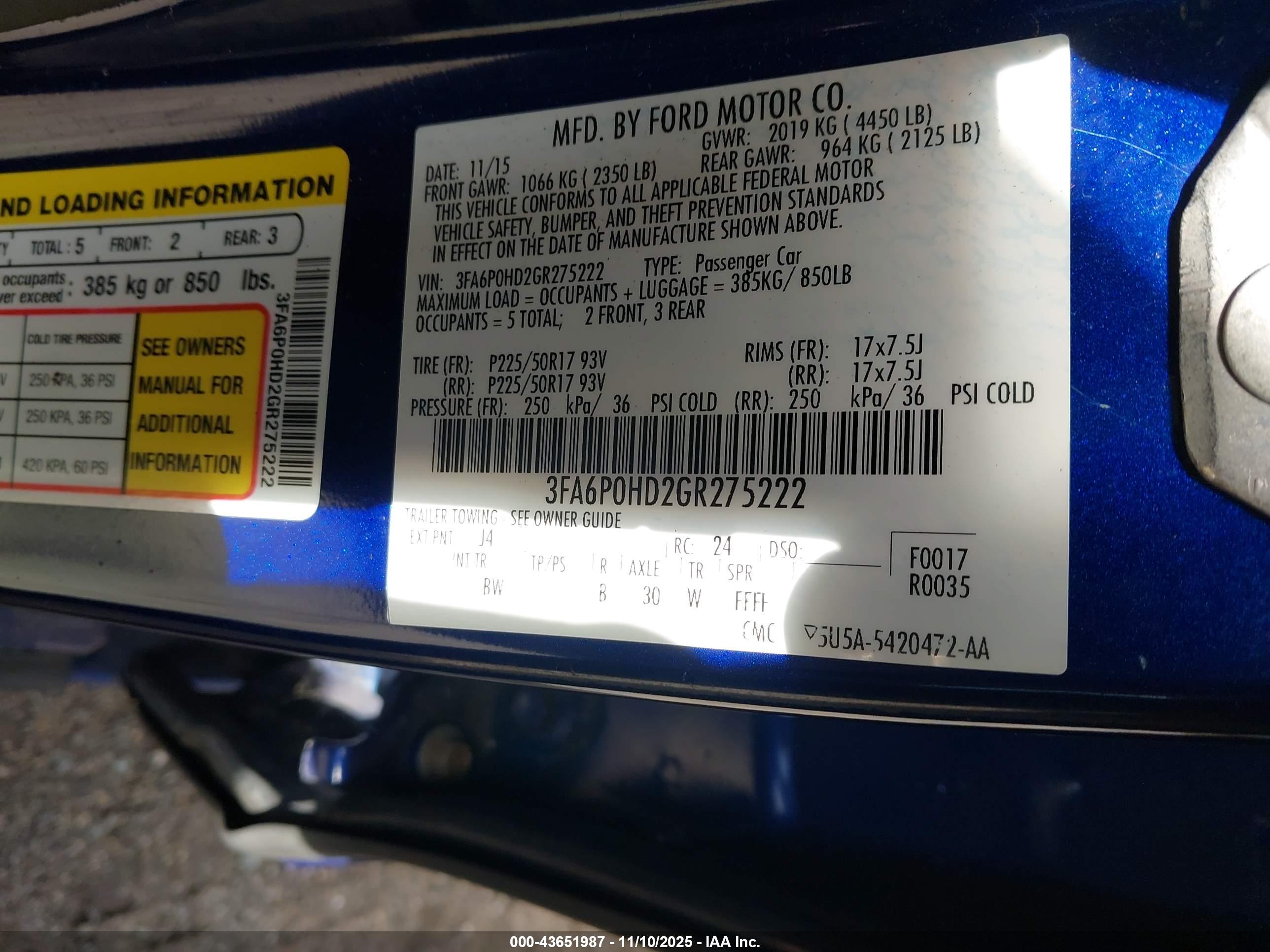 FORD FUSION image 9