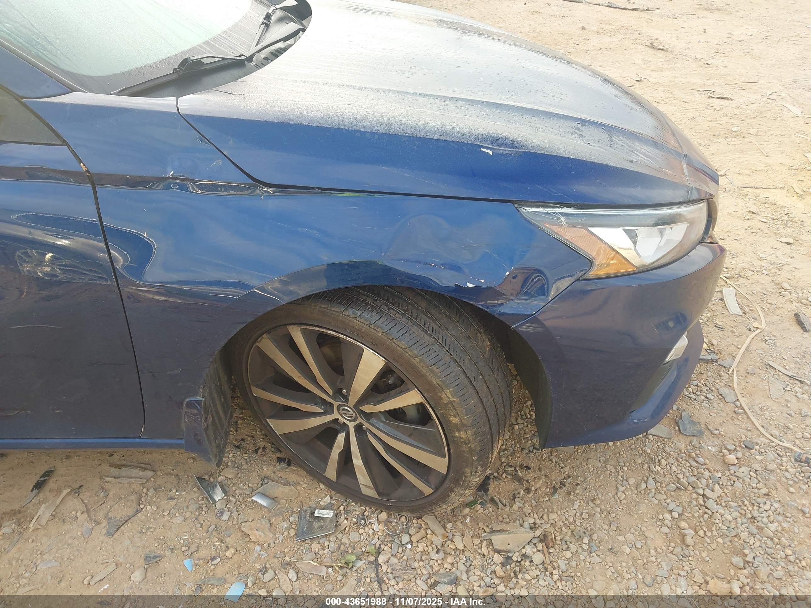 NISSAN ALTIMA image 6