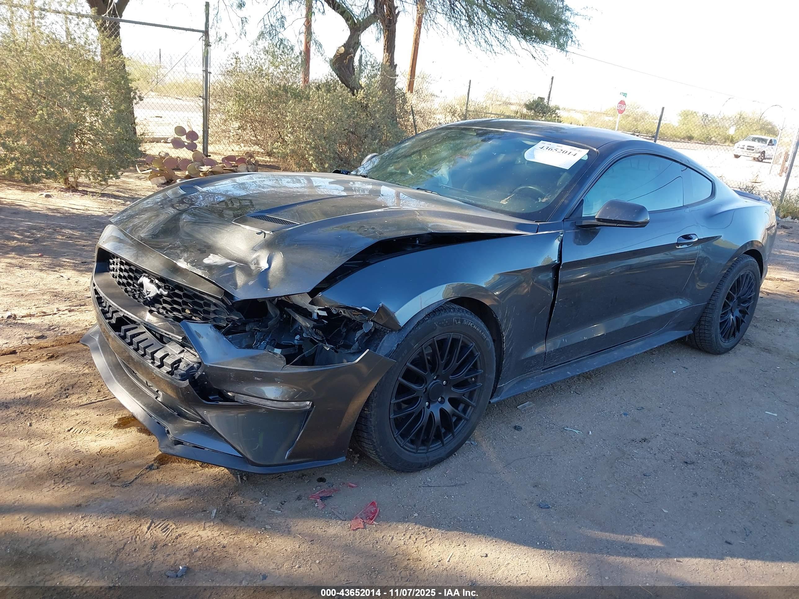 FORD MUSTANG image 2